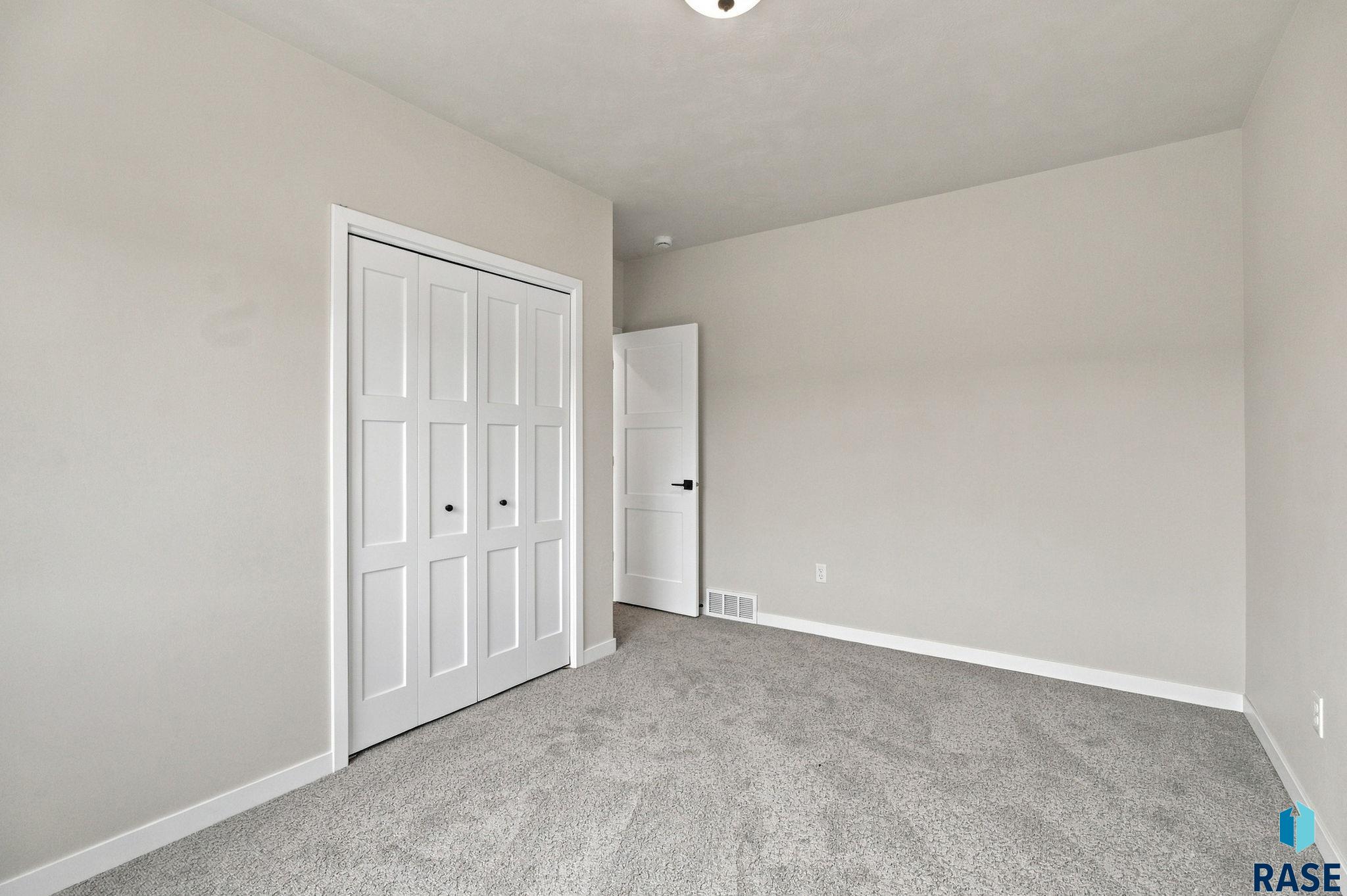 1600 Tillie Ave, Sioux Falls