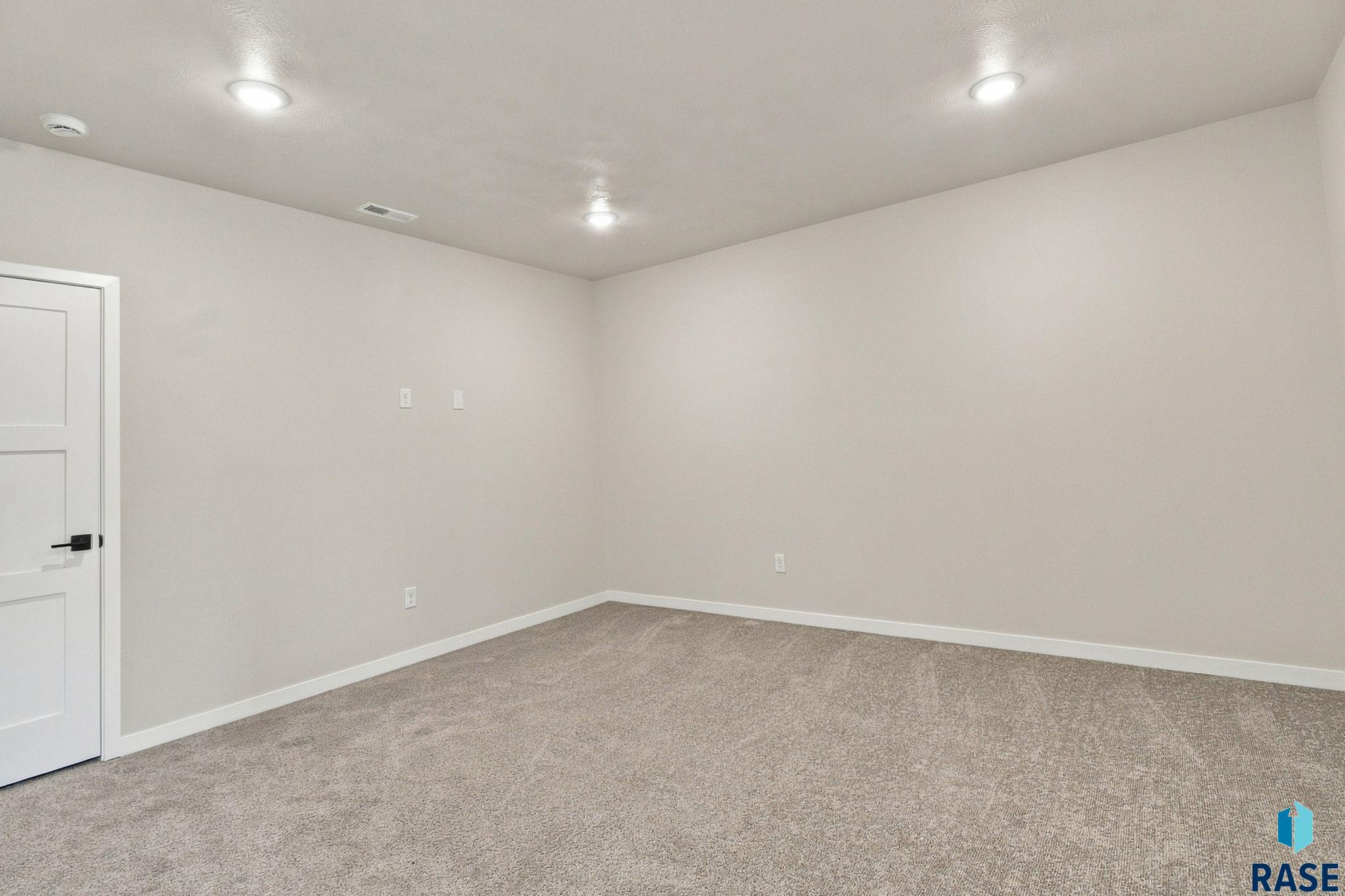 1624 Tillie Ave, Sioux Falls
