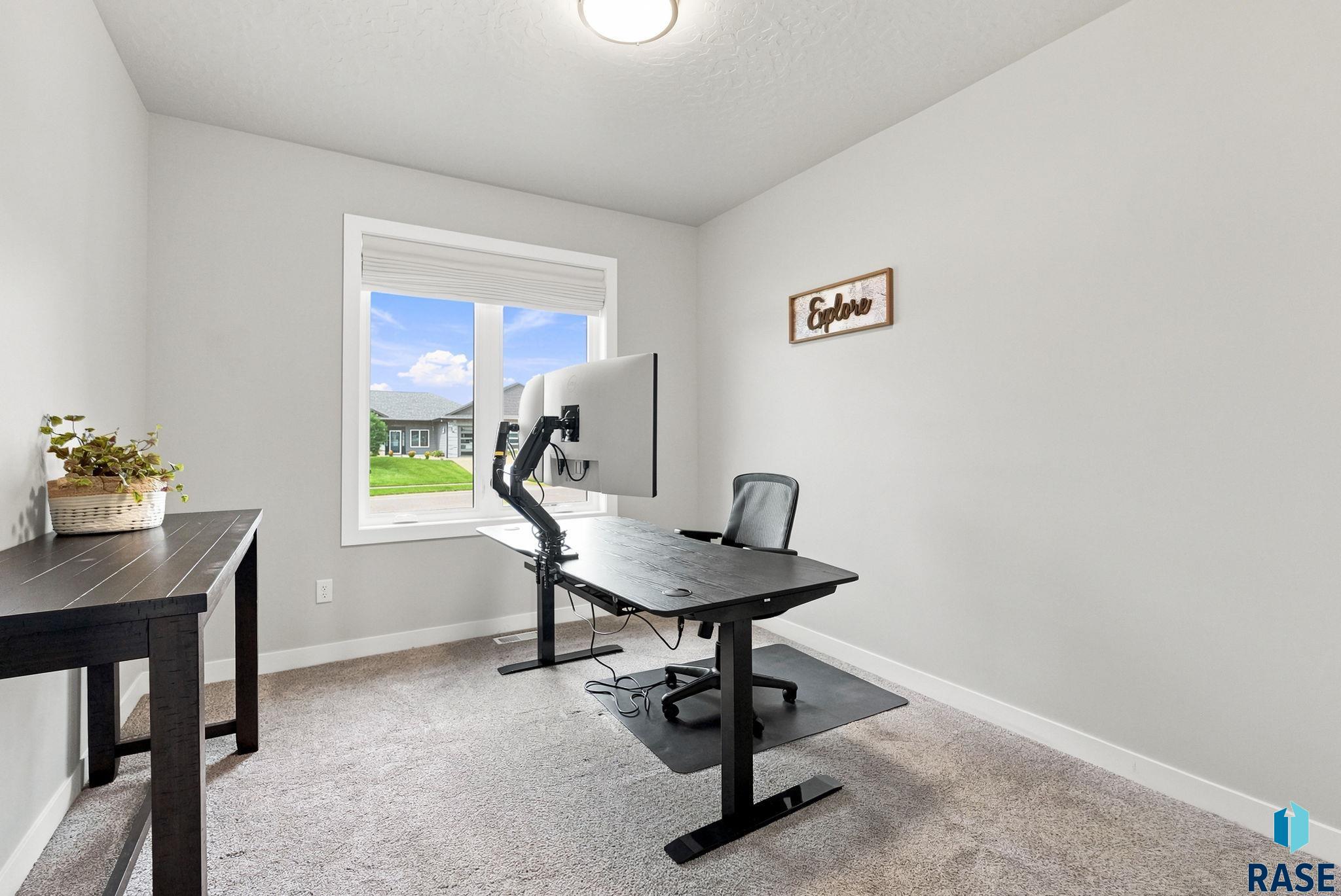 4220 Astoria Dr, Sioux Falls
