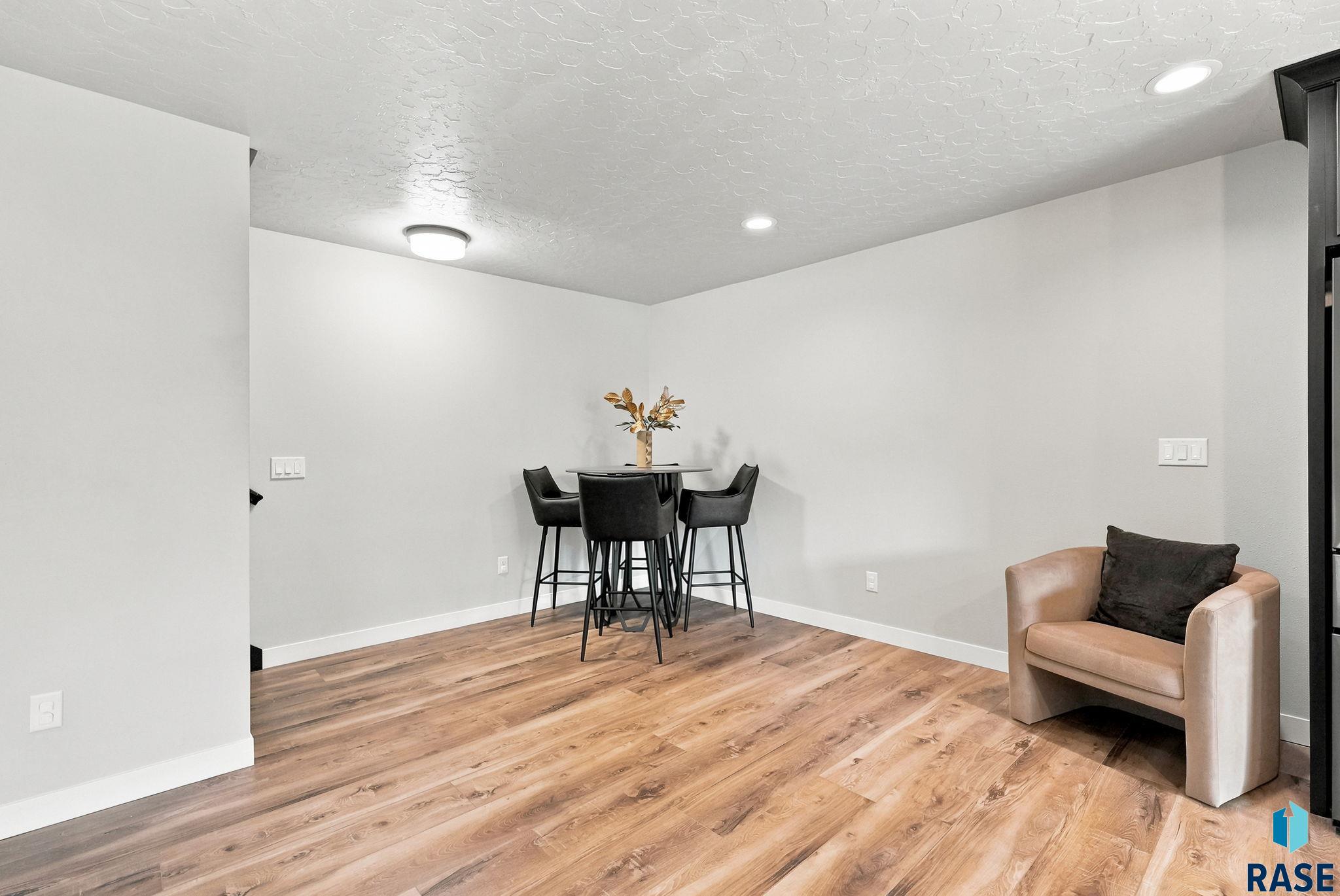 4220 Astoria Dr, Sioux Falls