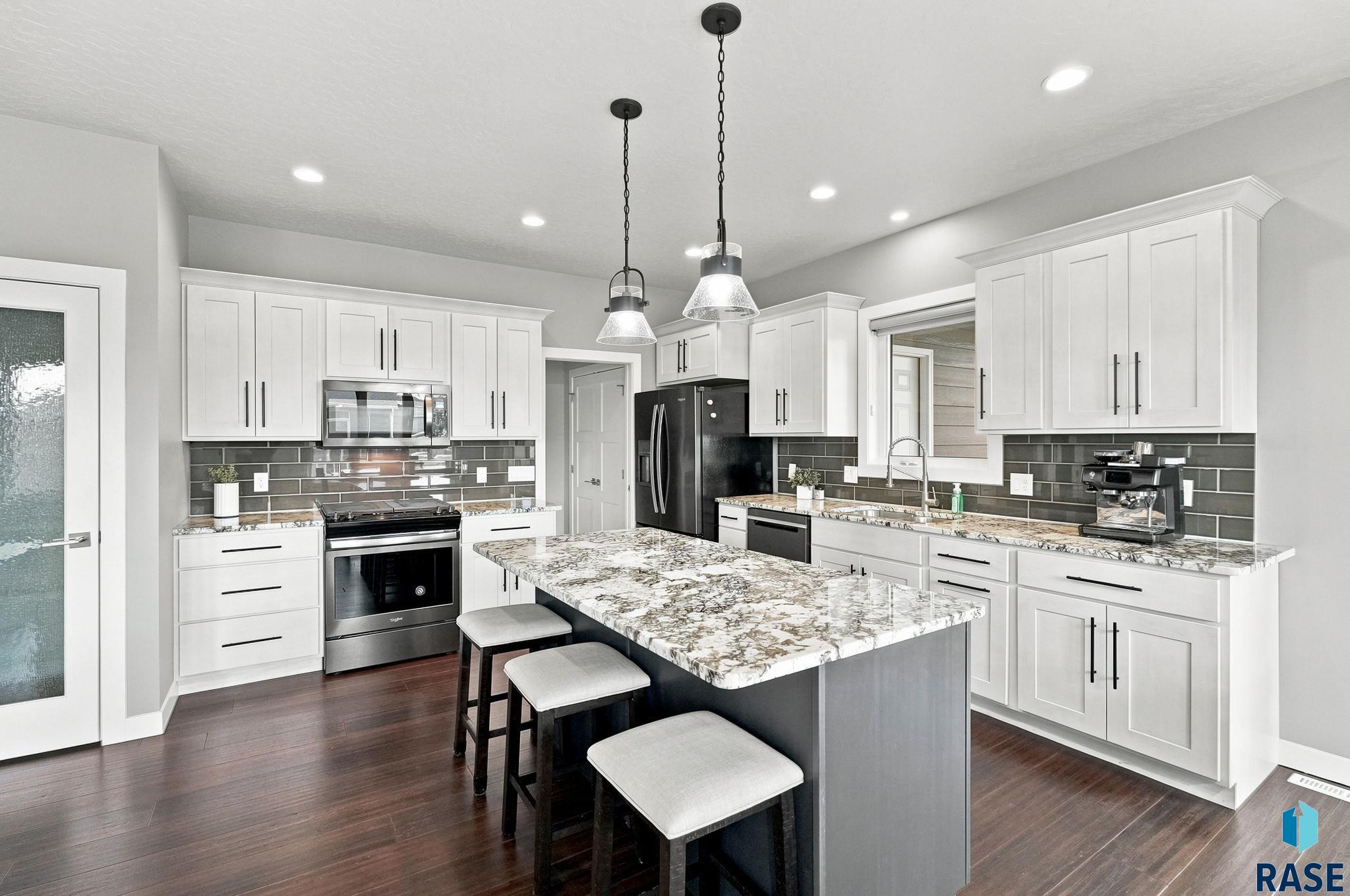 4220 Astoria Dr, Sioux Falls