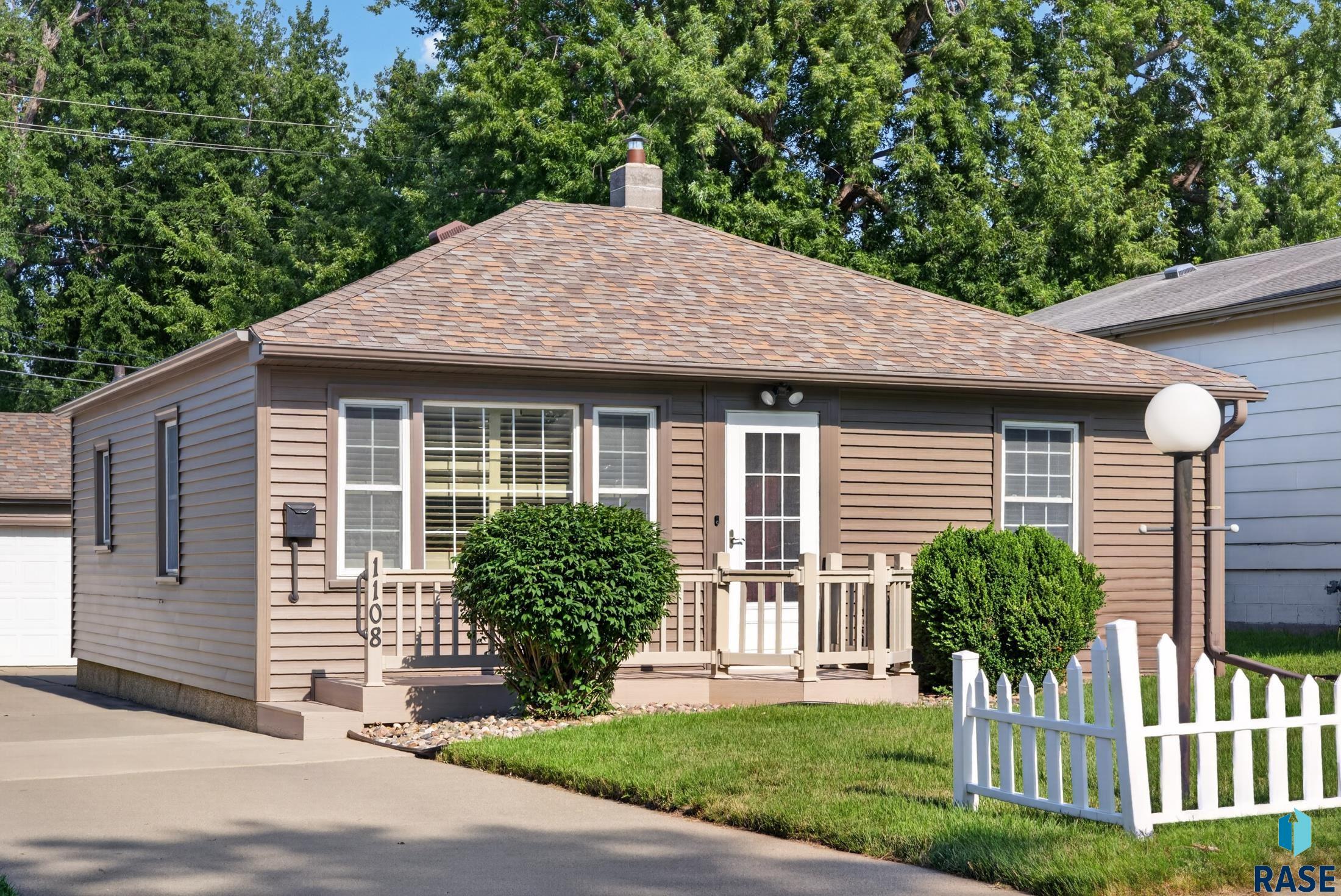 1108 S Van Eps Ave, Sioux Falls