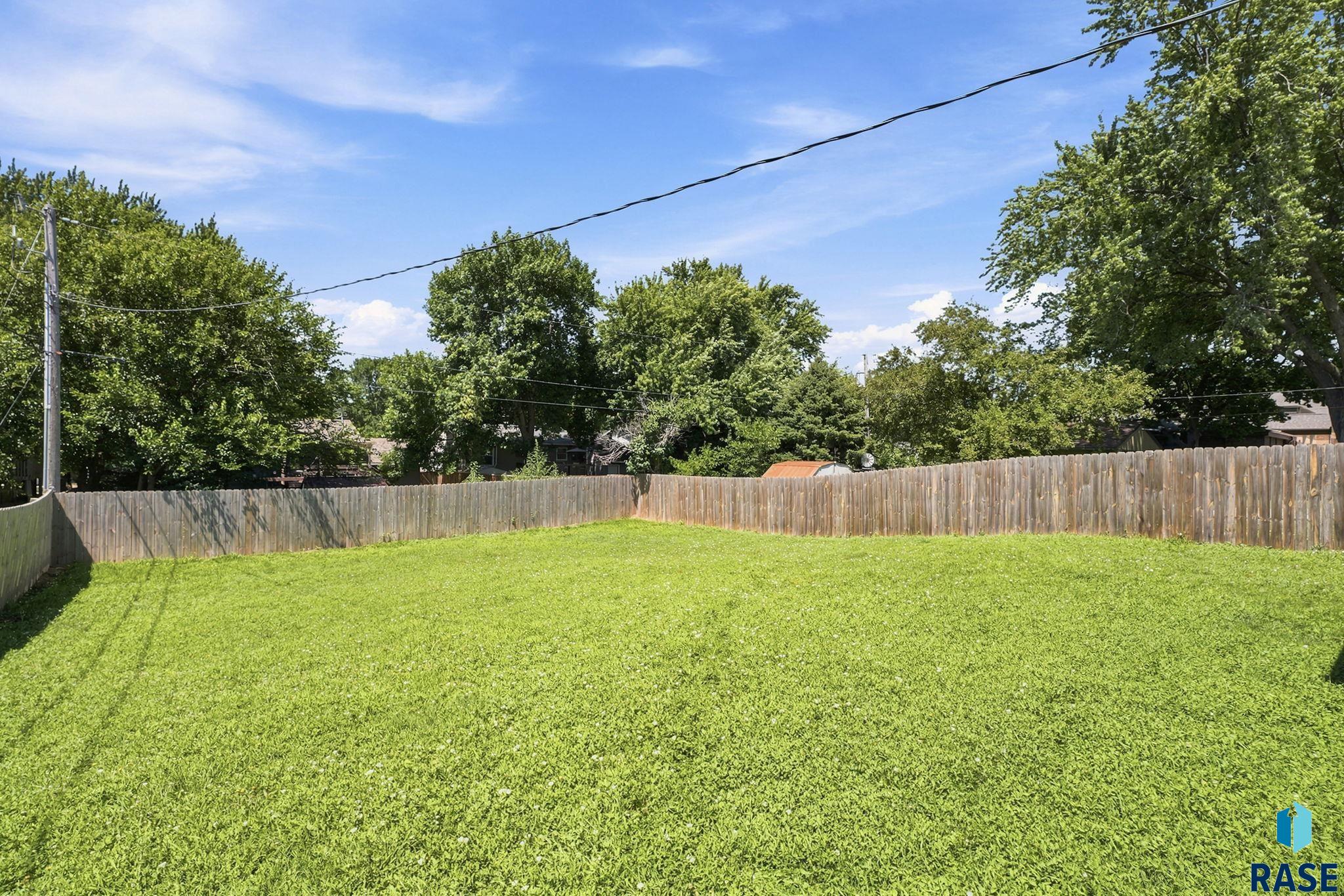 317 Sycamore Ave, Sioux Falls