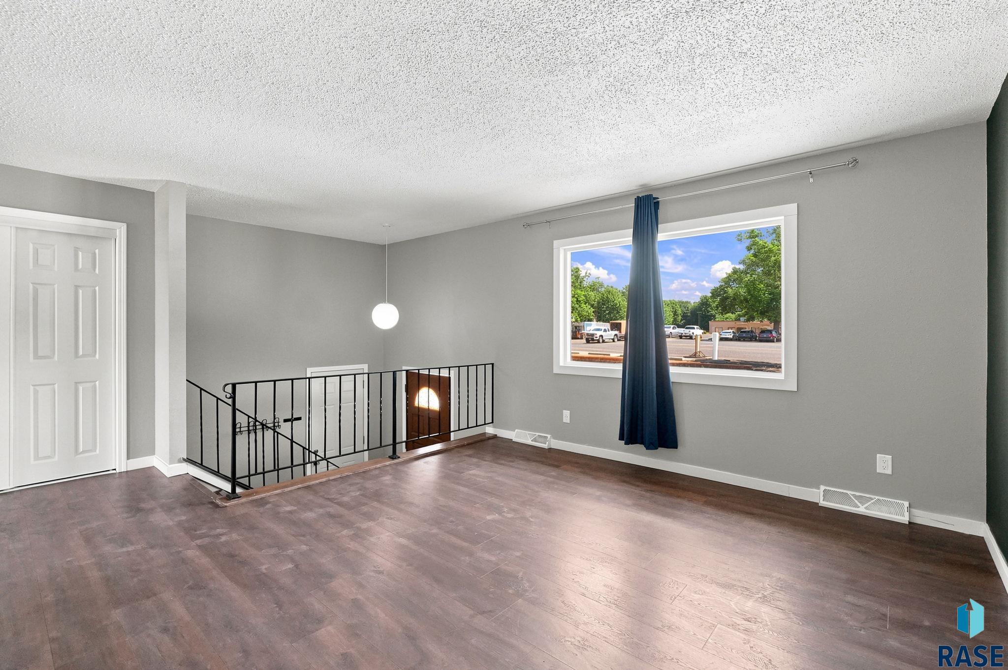 317 Sycamore Ave, Sioux Falls
