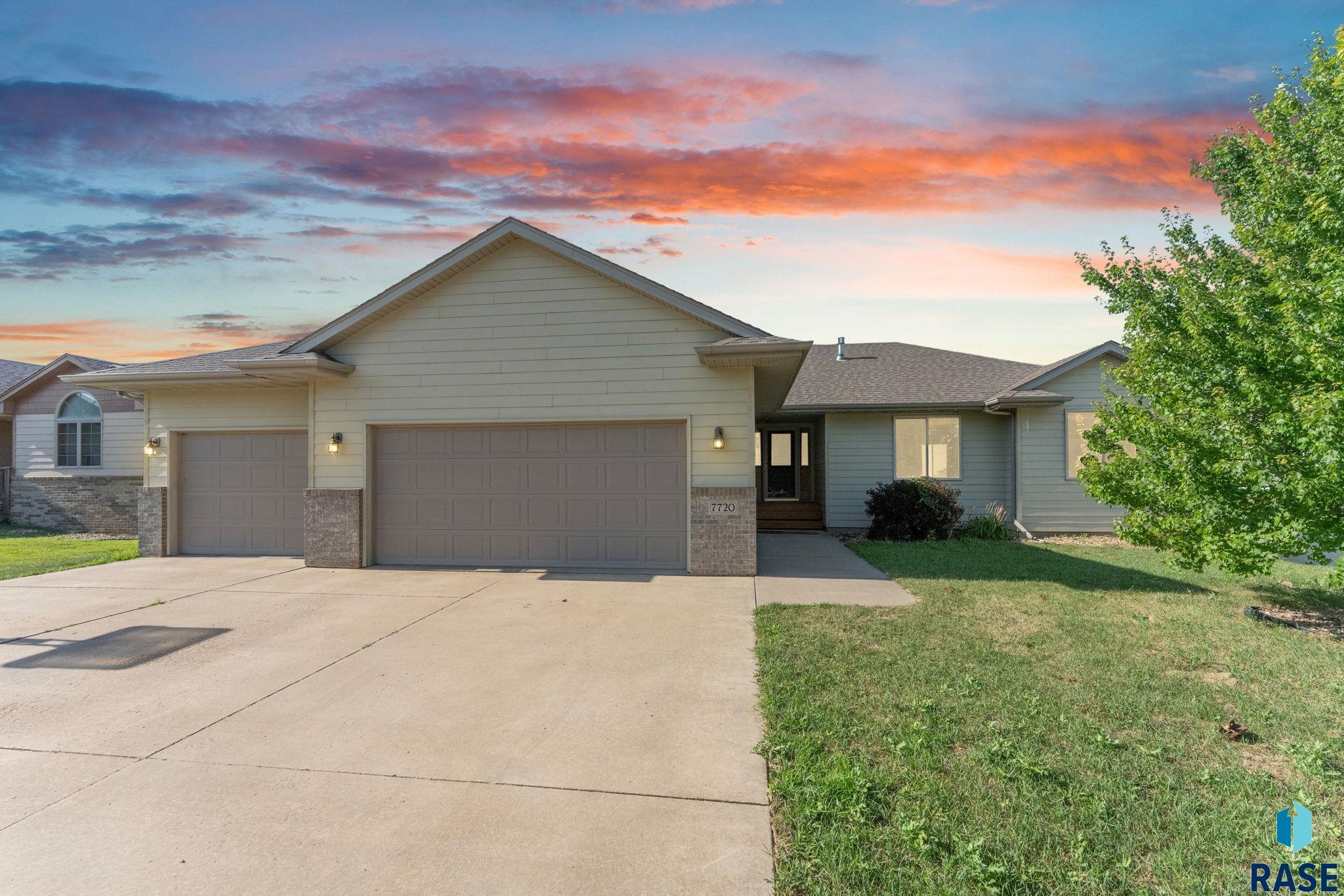 7720 W Justice St, Sioux Falls