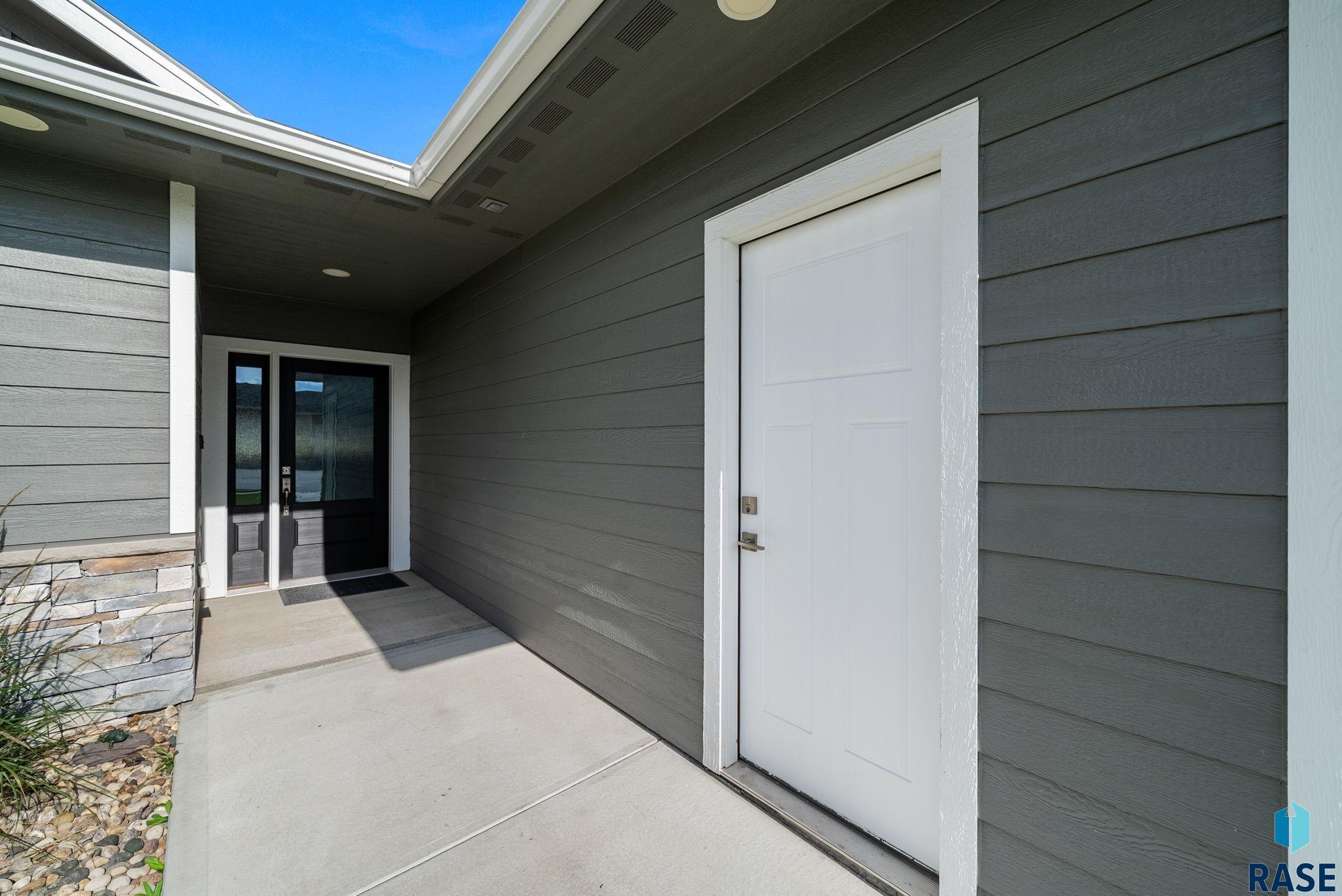 310 Quartzite Ave, Tea