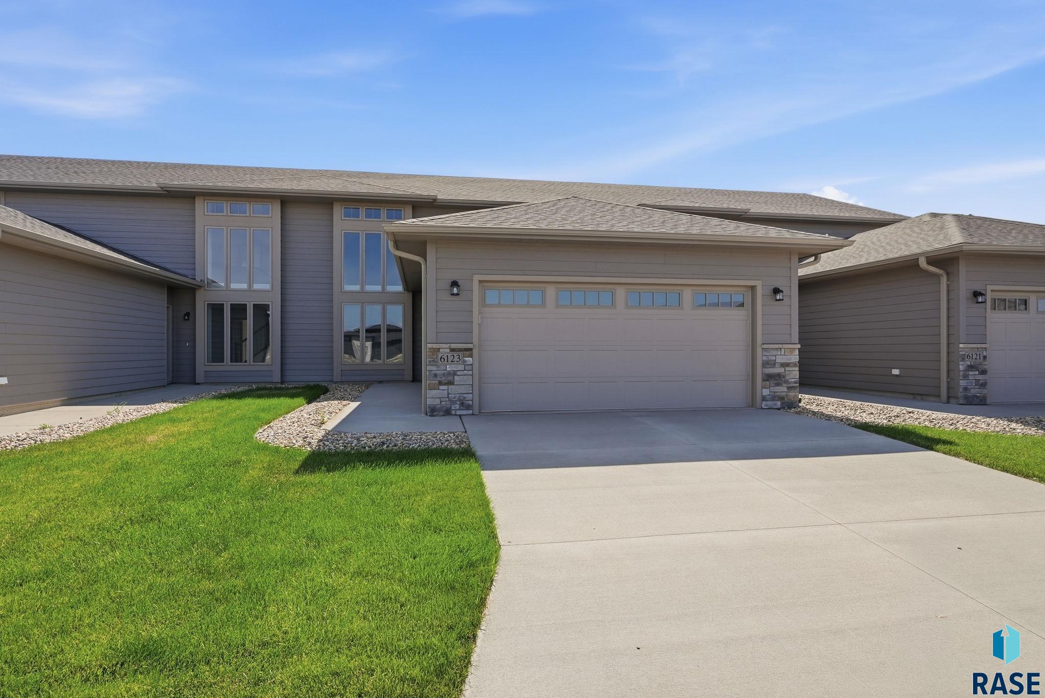 6123 S Bison Pl, Sioux Falls