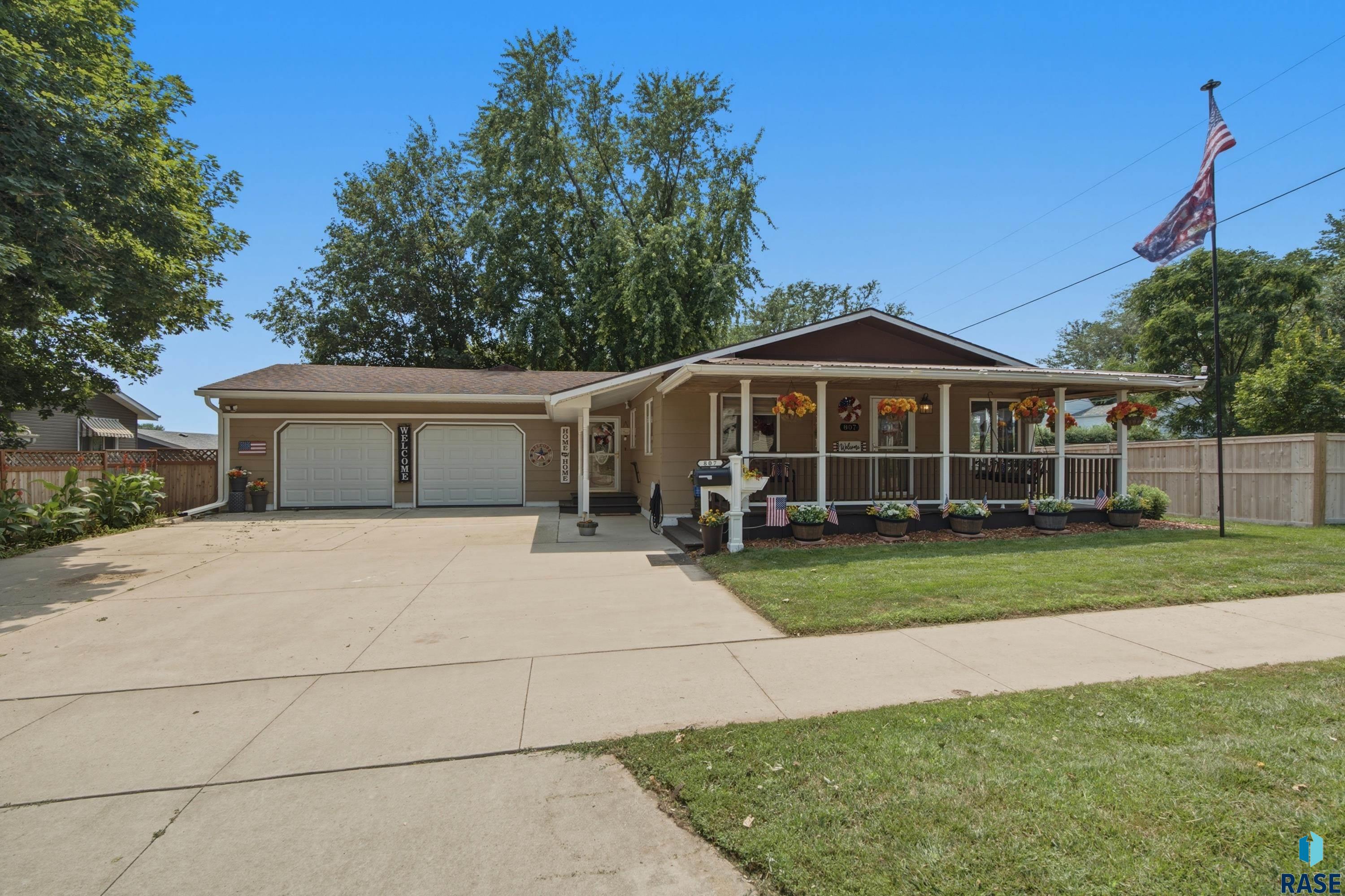 807 E Elder St, Canton