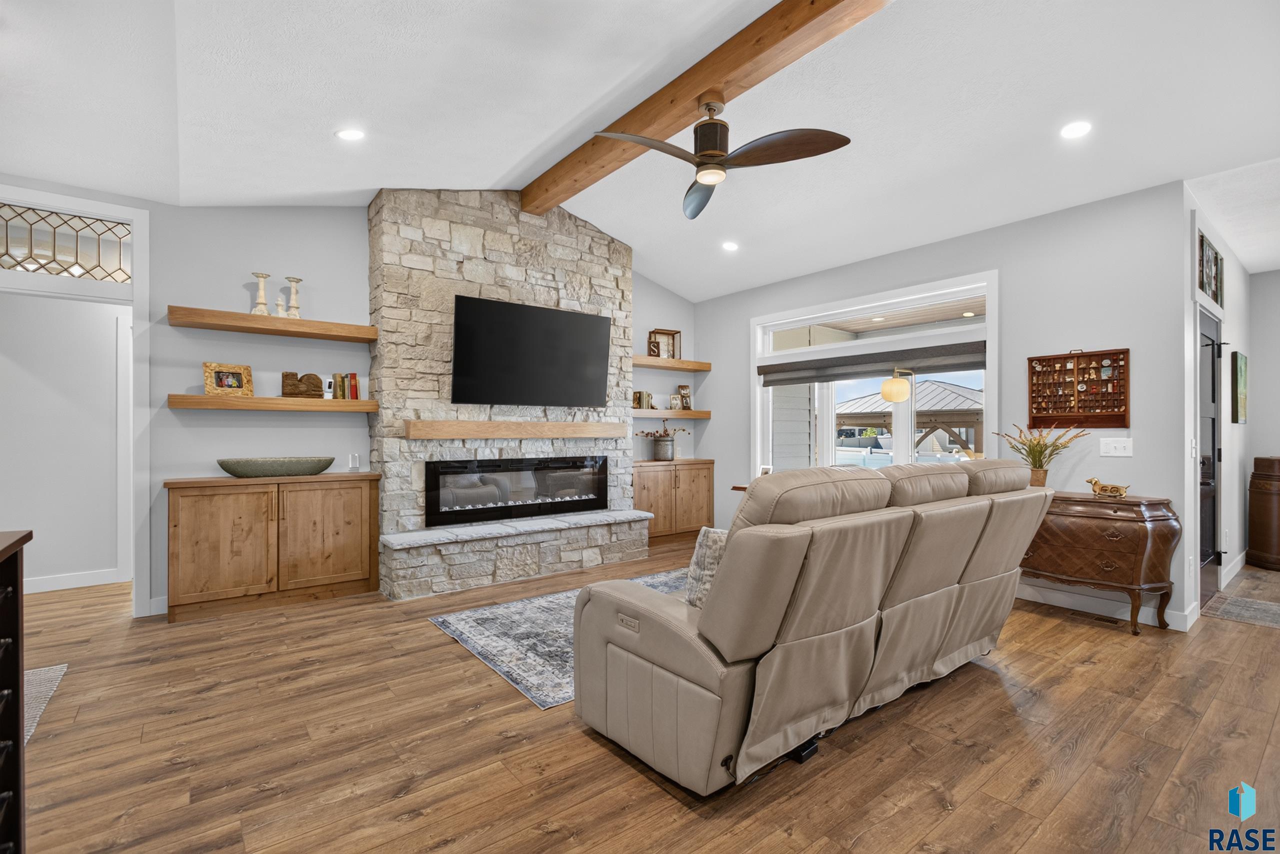 5504 Morningside Cir, Sioux Falls