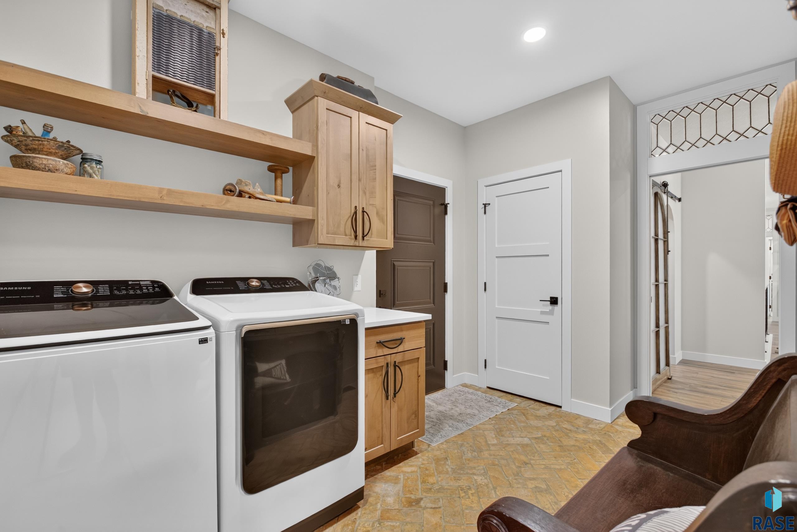 5504 Morningside Cir, Sioux Falls