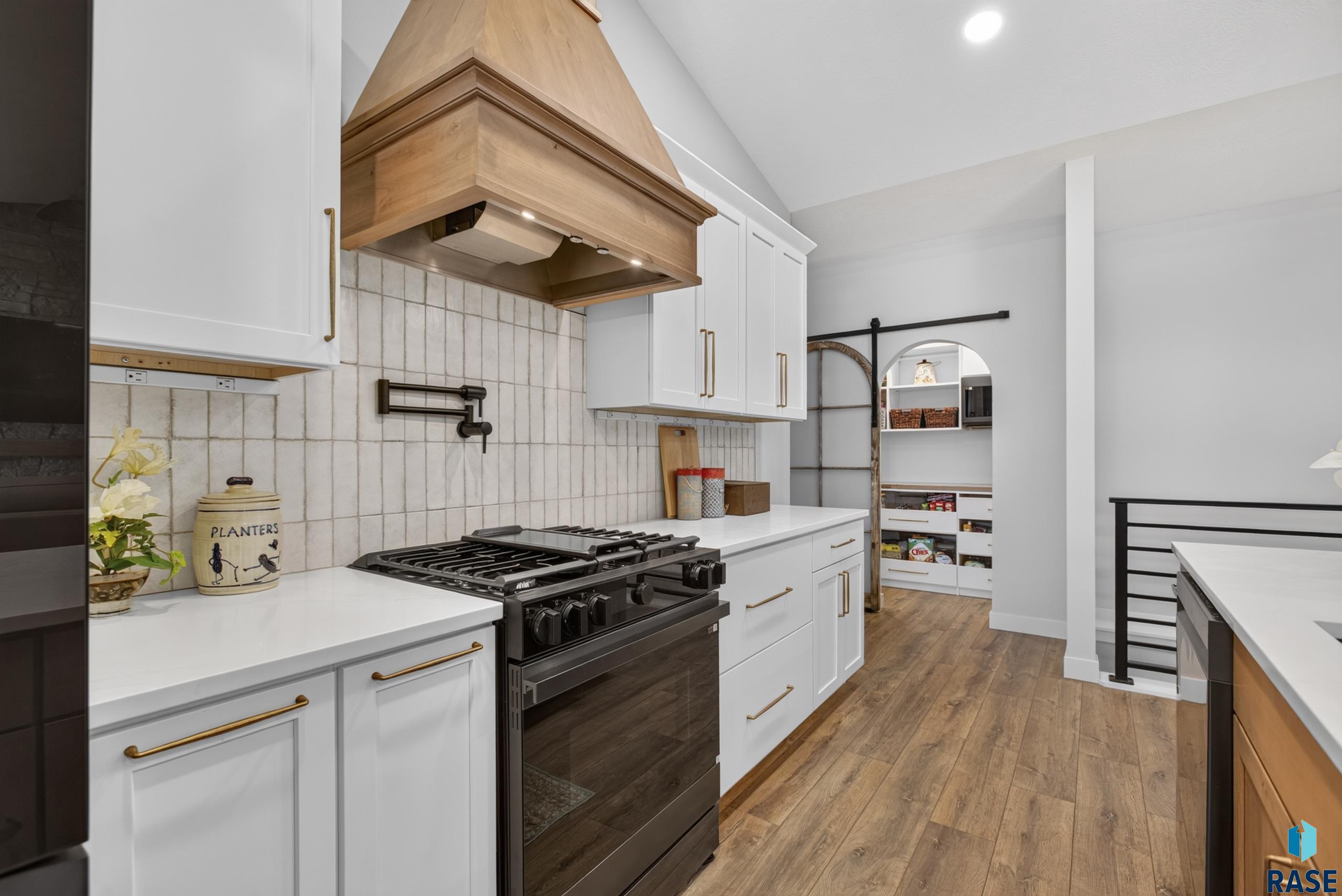 5504 Morningside Cir, Sioux Falls