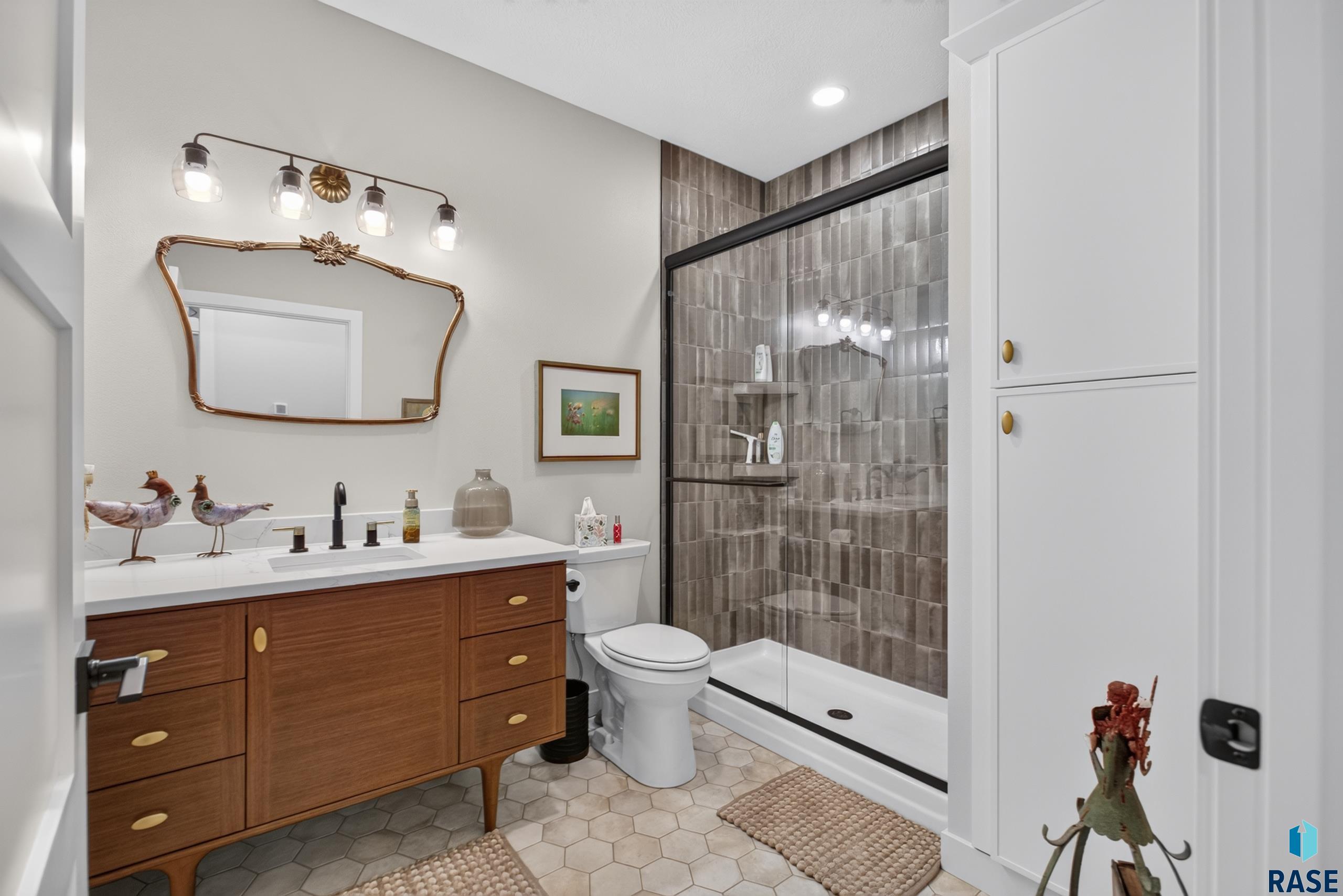 5504 Morningside Cir, Sioux Falls