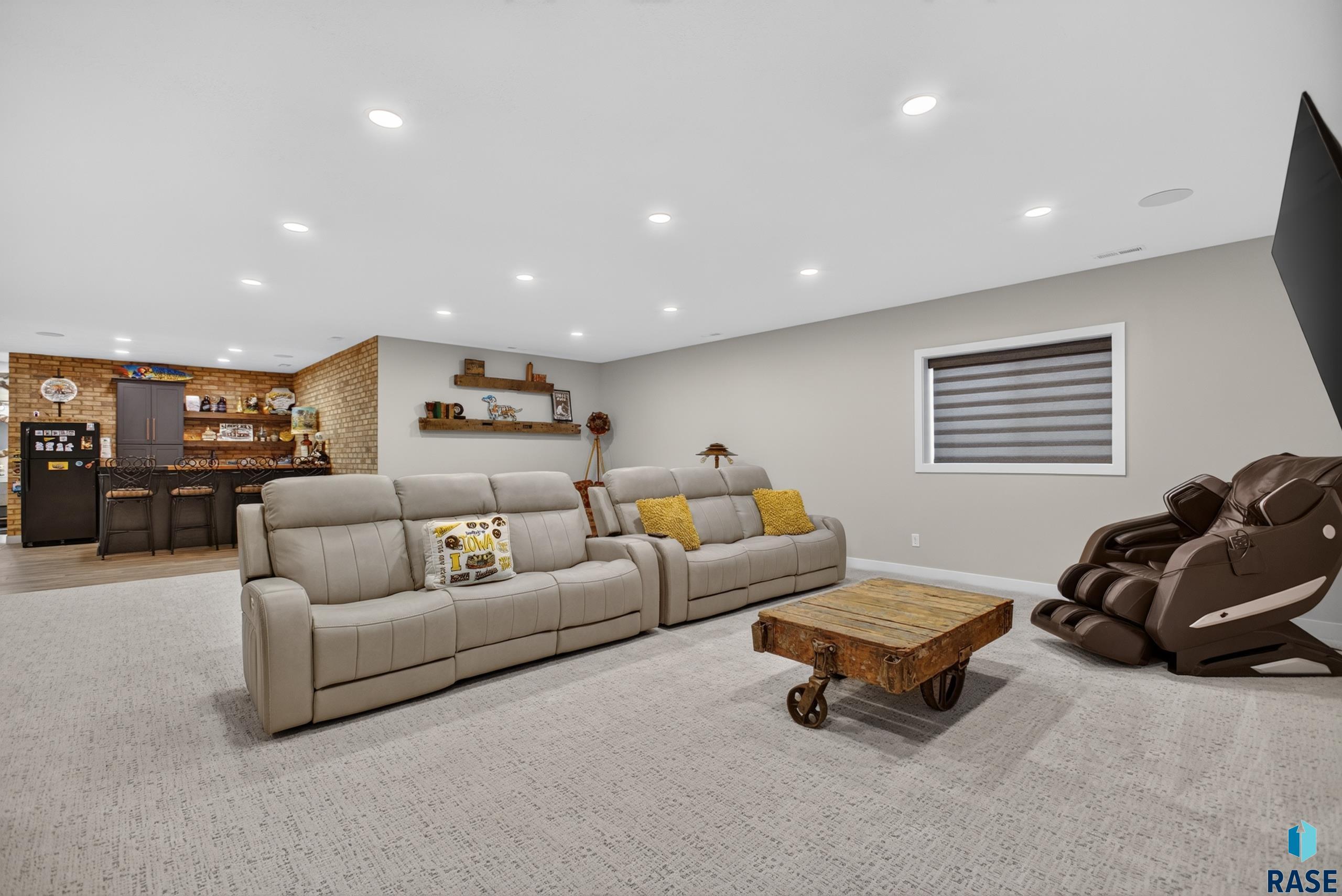 5504 Morningside Cir, Sioux Falls