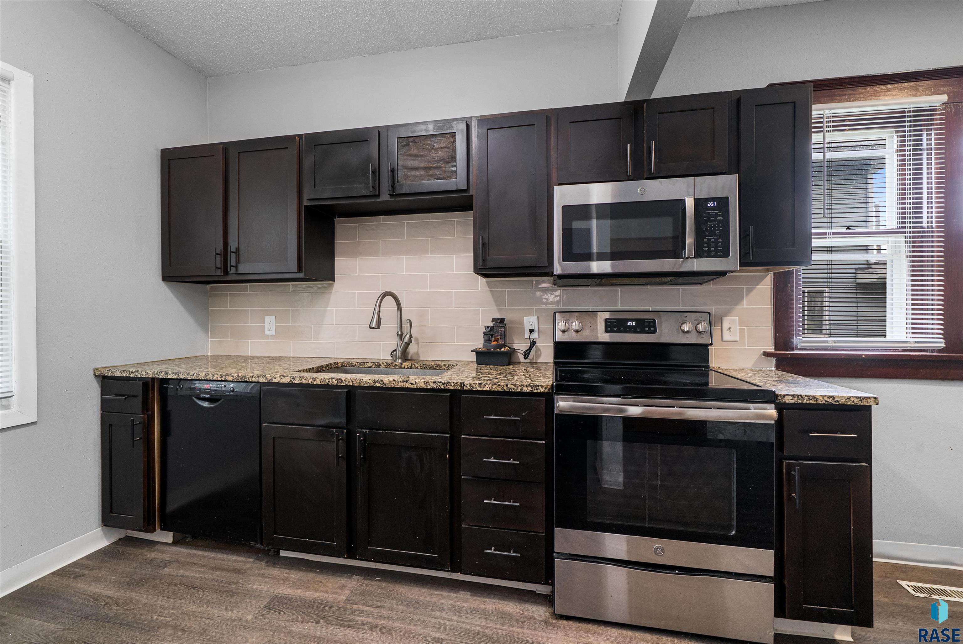 3809 3811 Hawthorne Ave, Sioux Falls