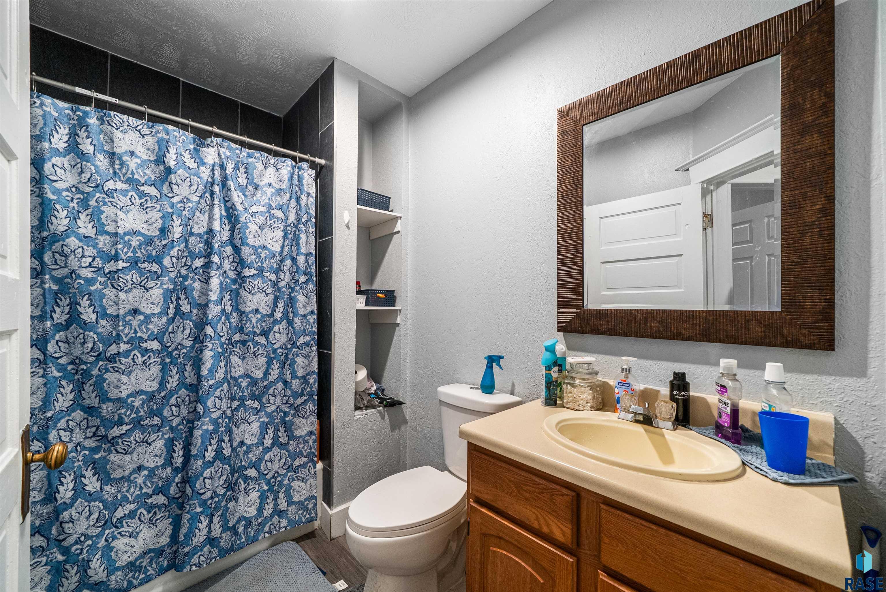 3809 3811 Hawthorne Ave, Sioux Falls