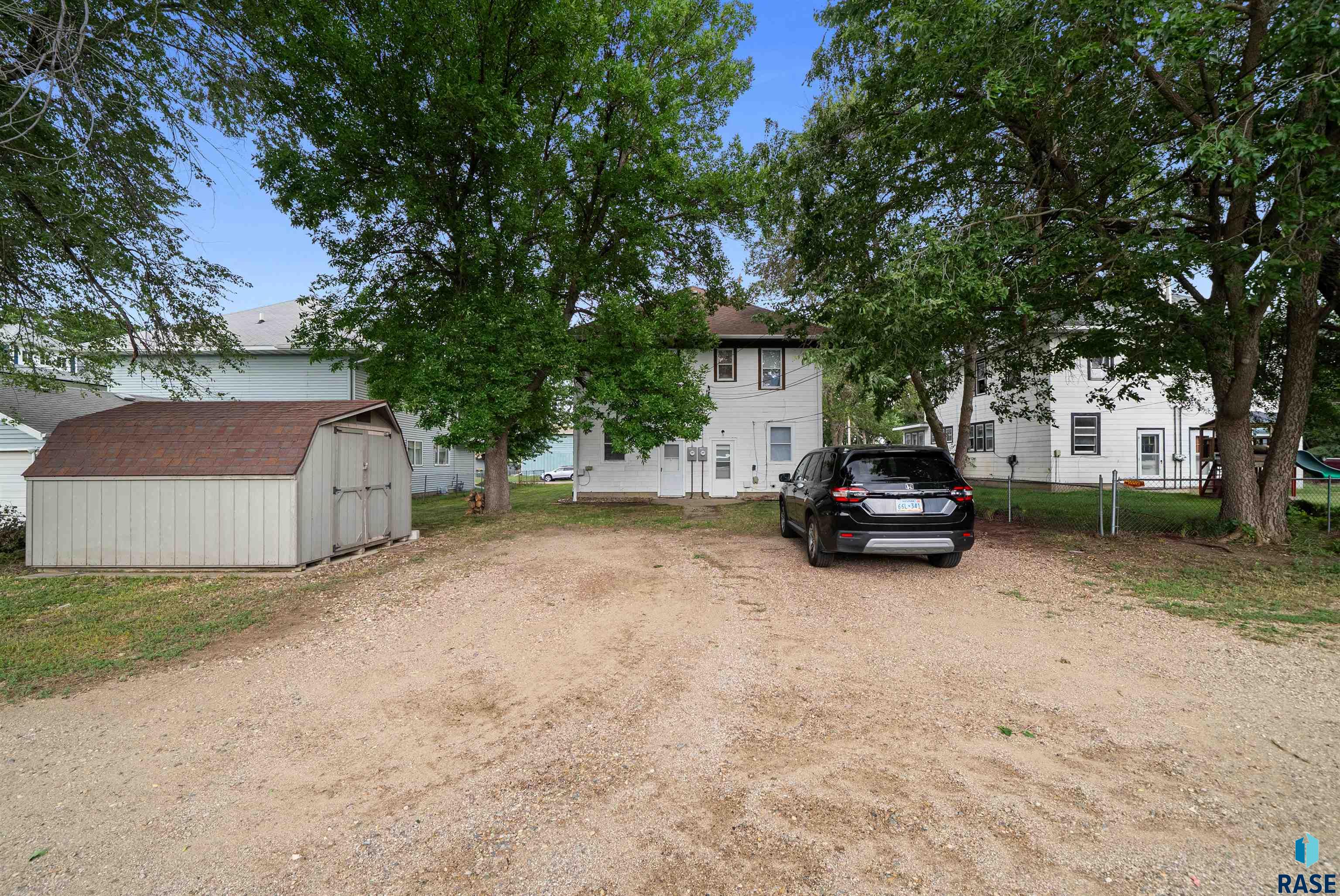 3809 3811 Hawthorne Ave, Sioux Falls