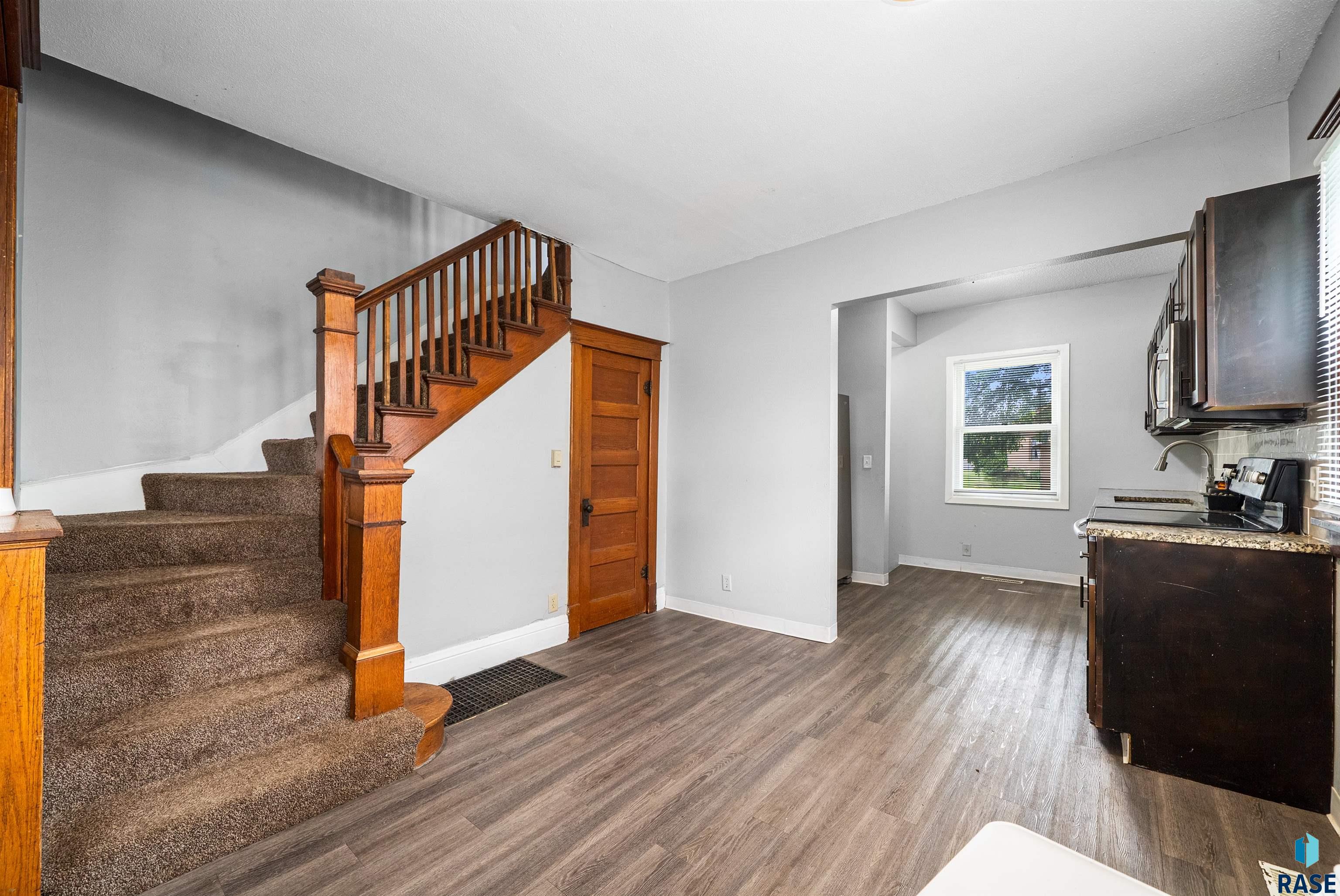 3809 3811 Hawthorne Ave, Sioux Falls