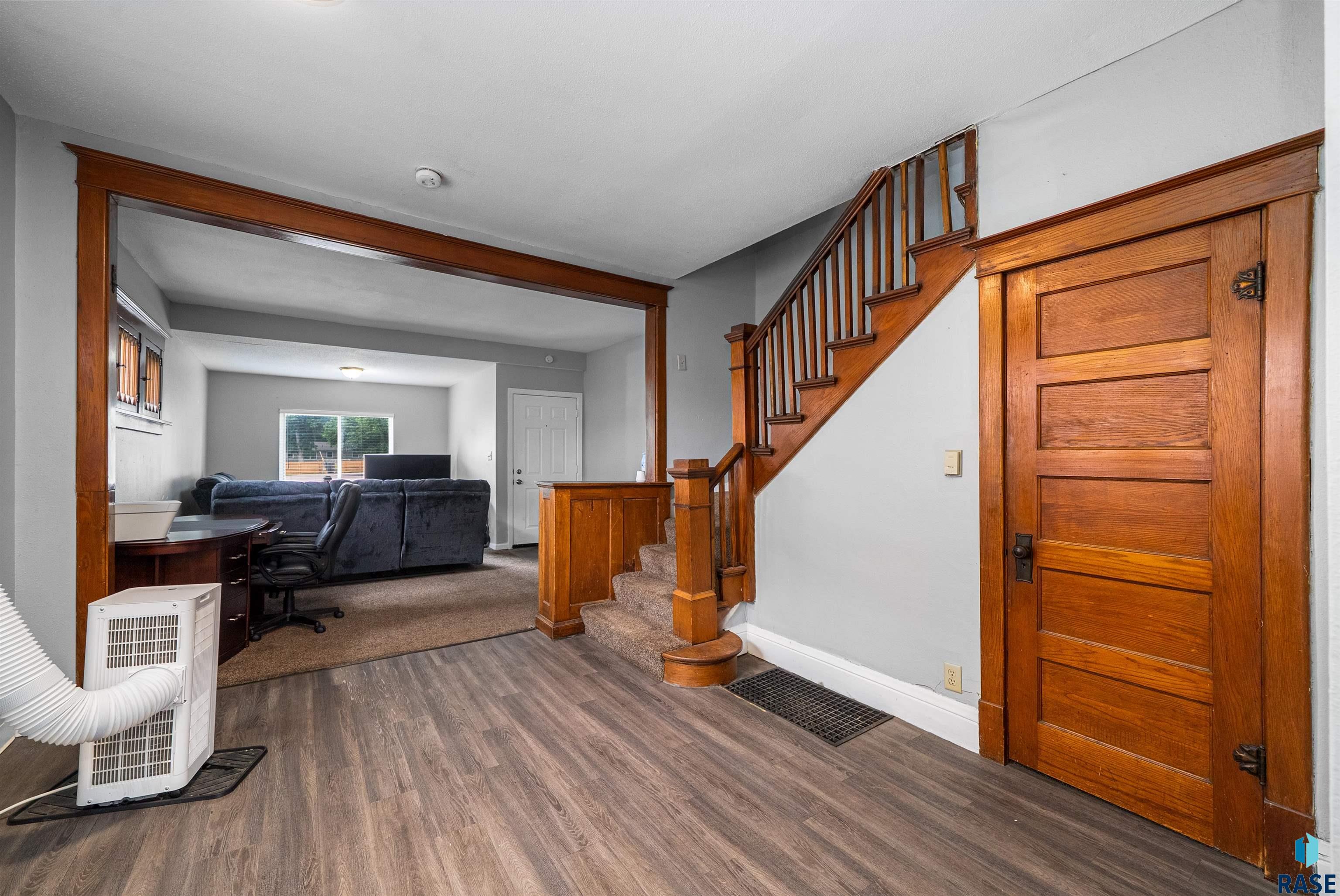 3809 3811 Hawthorne Ave, Sioux Falls