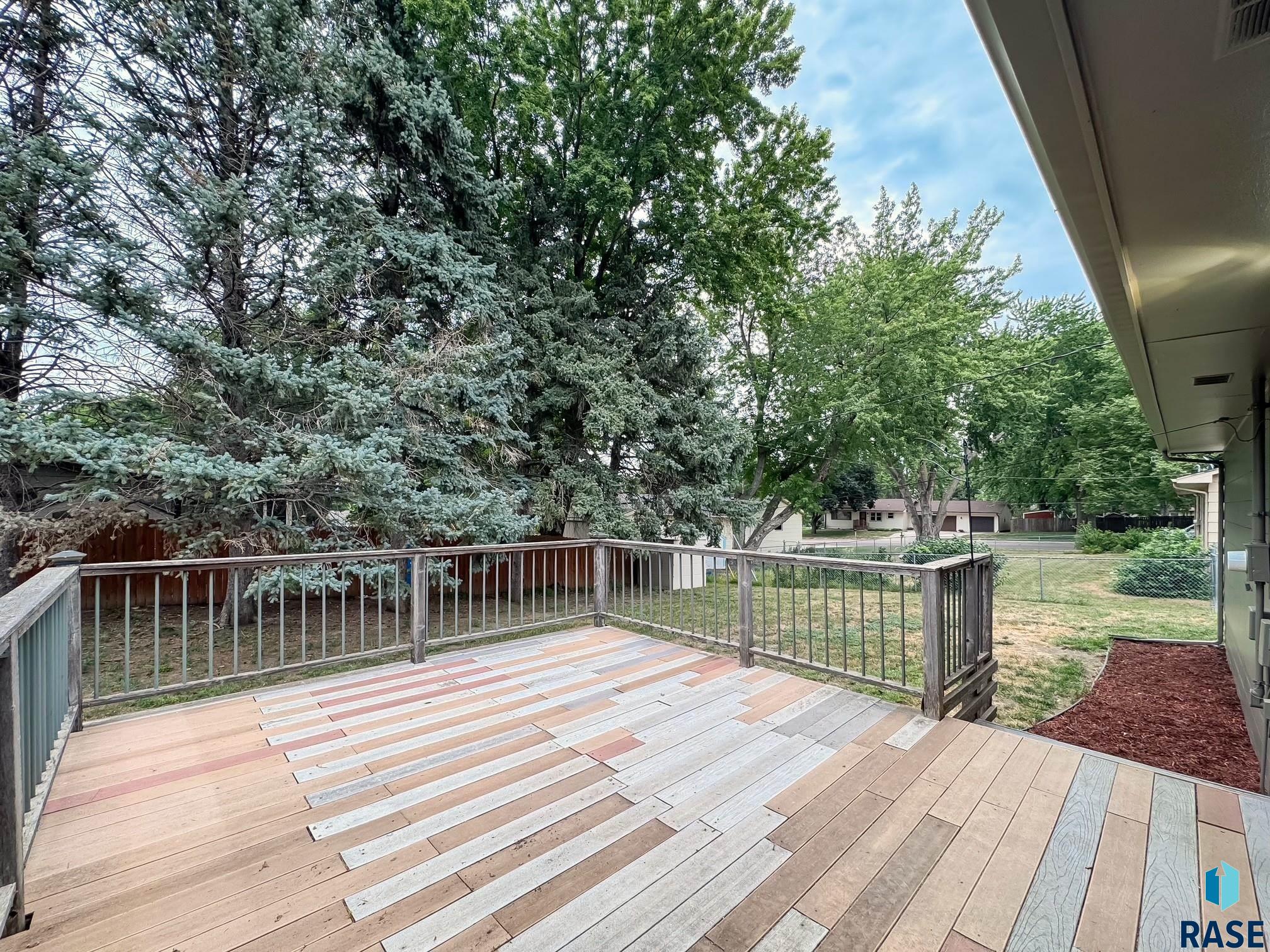 5504 W 32nd St Street