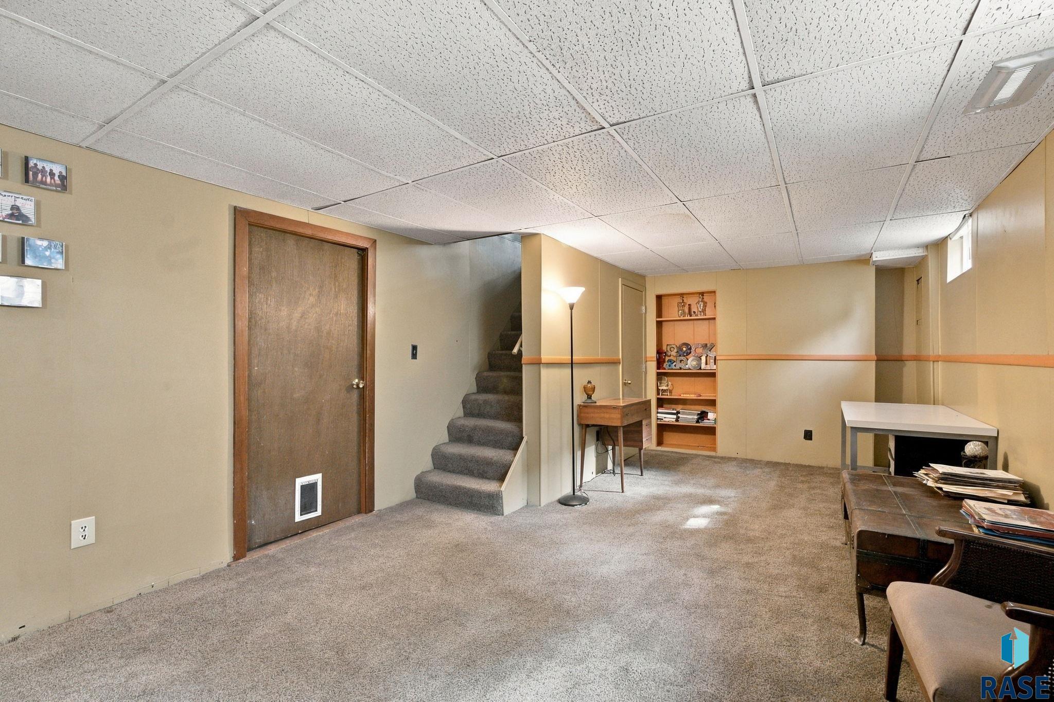 1408 Summit Ave, Sioux Falls