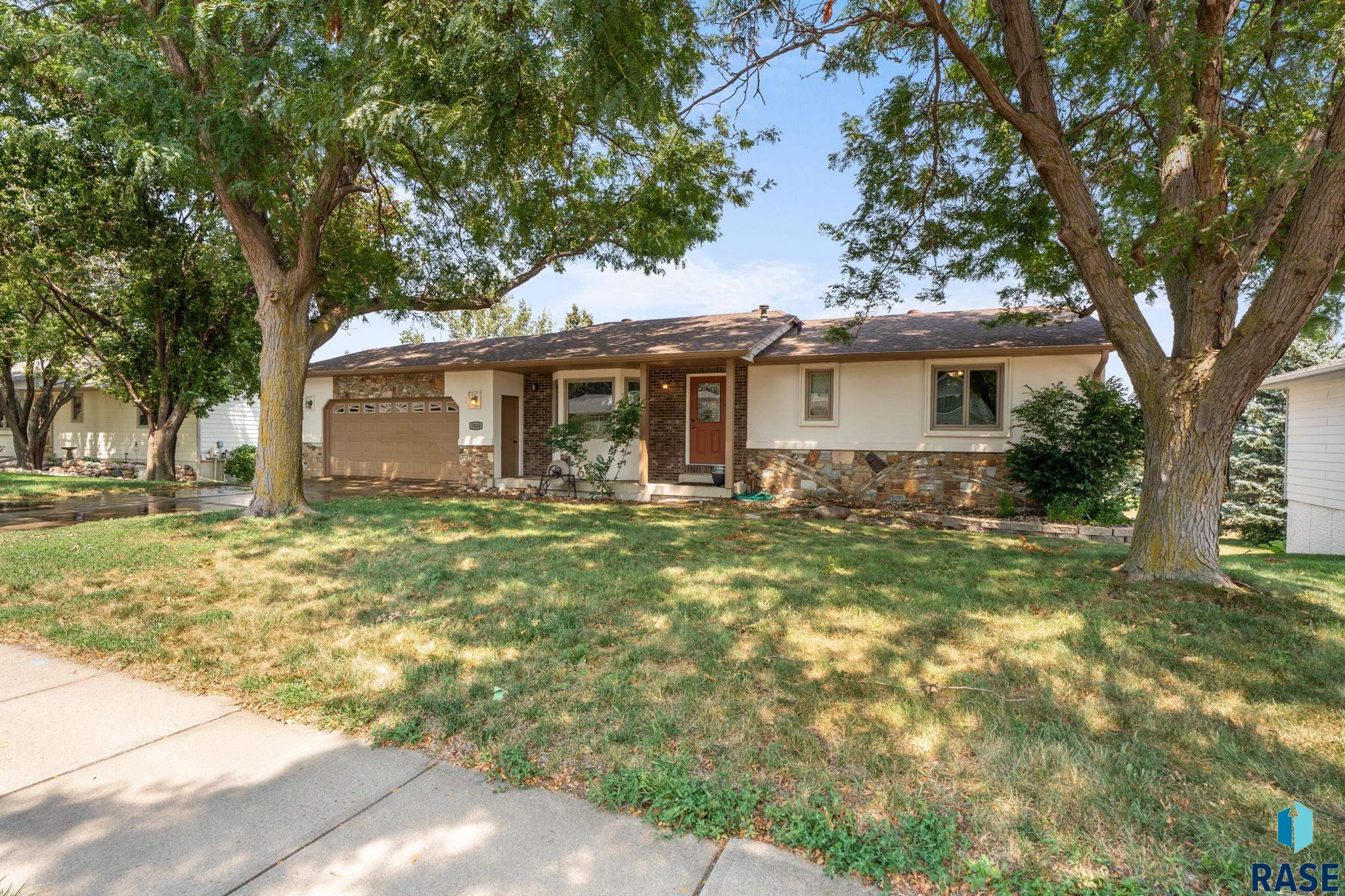 5800 Coughran Ct, Sioux Falls