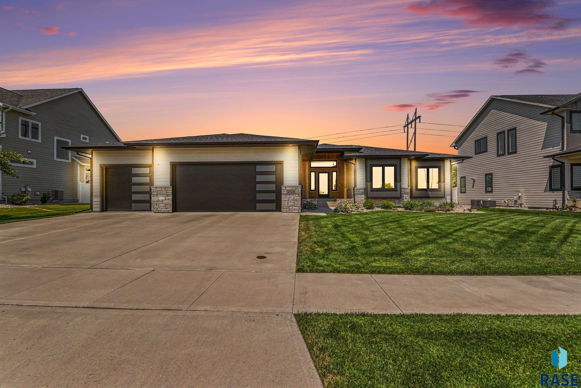 2500 W 95th St, Sioux Falls