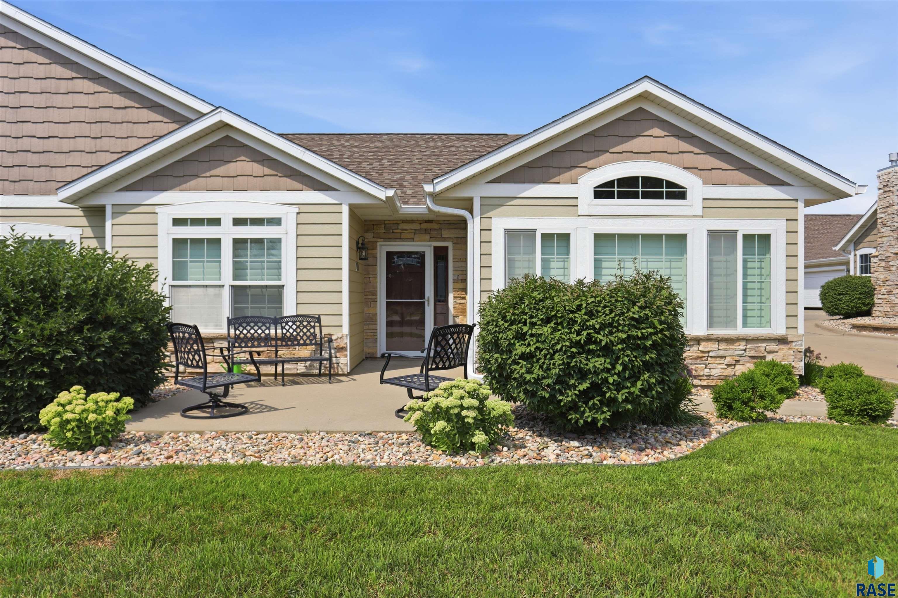 5519 E Eastbridge Pl, Sioux Falls