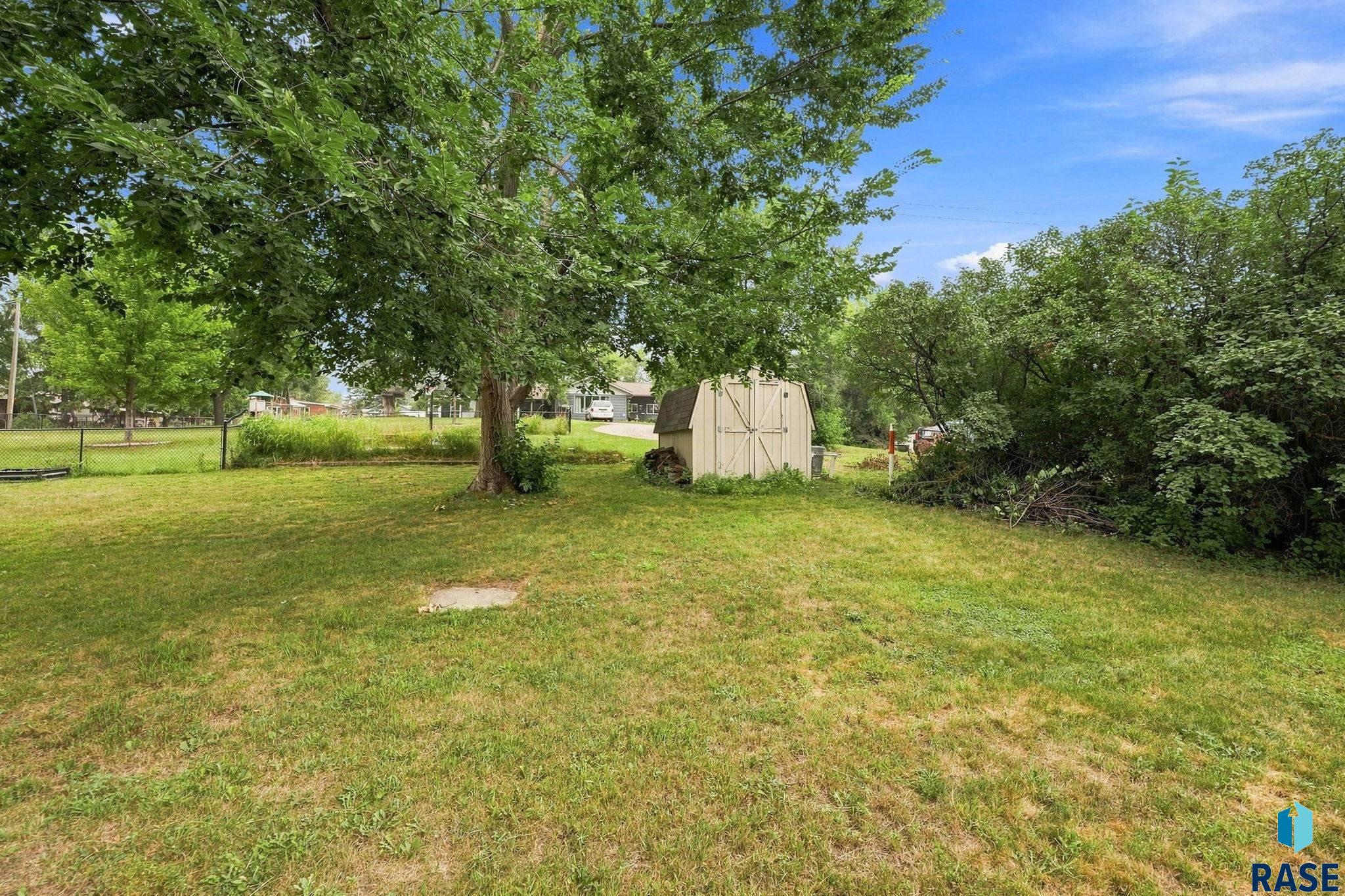 104 5th St, Dell Rapids