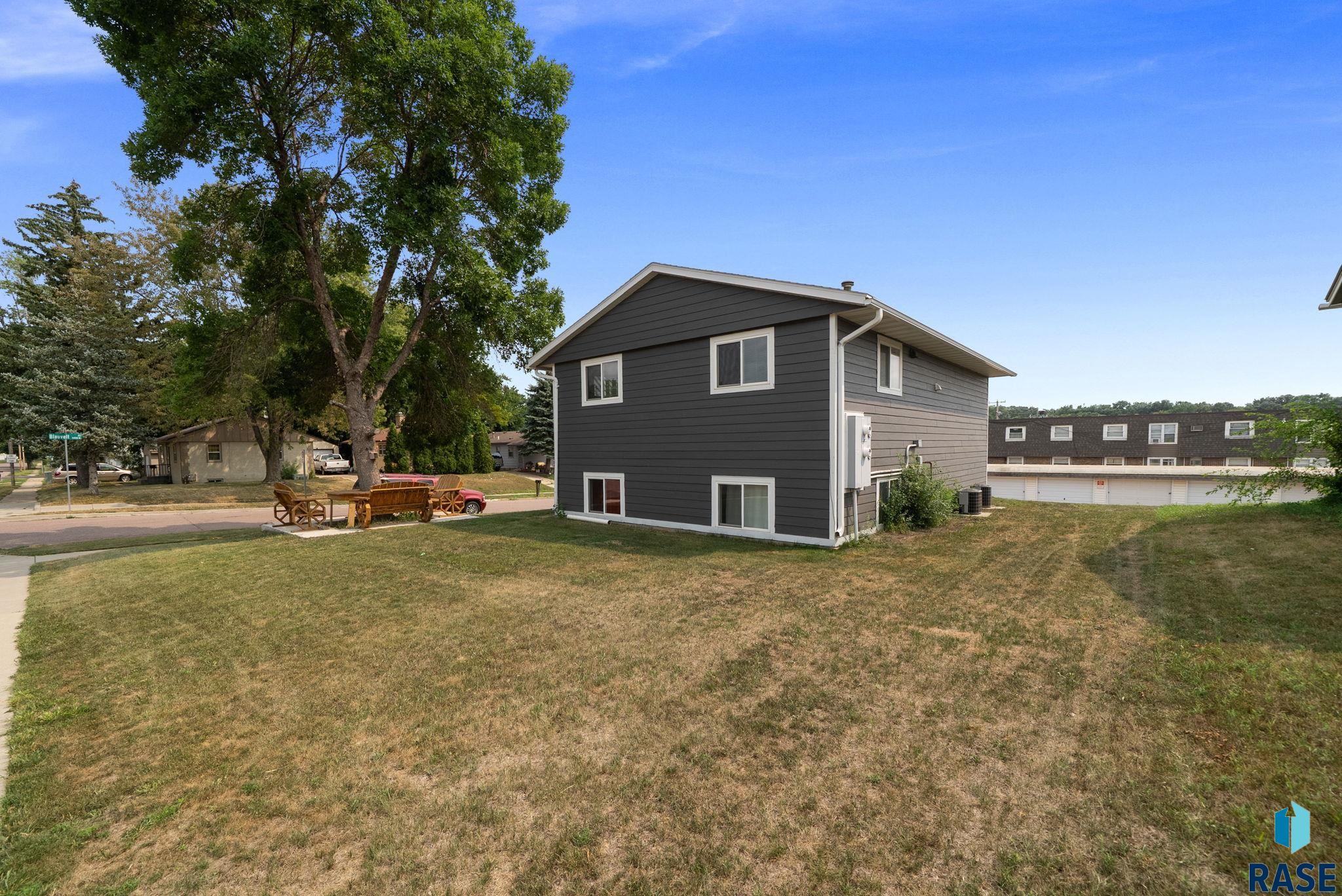 1409 Blauvelt Ave, Sioux Falls
