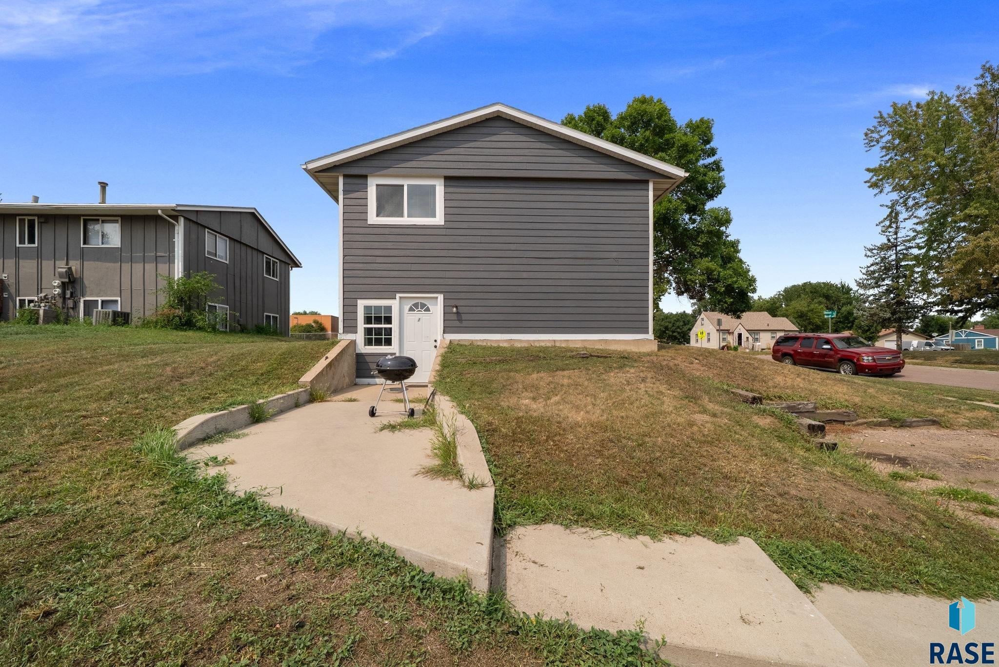 1409 Blauvelt Ave, Sioux Falls