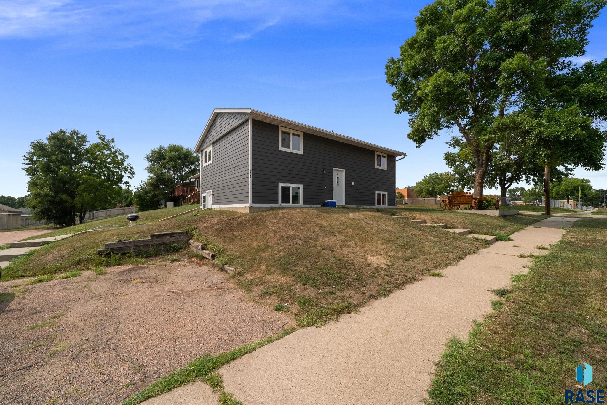 1409 Blauvelt Ave, Sioux Falls