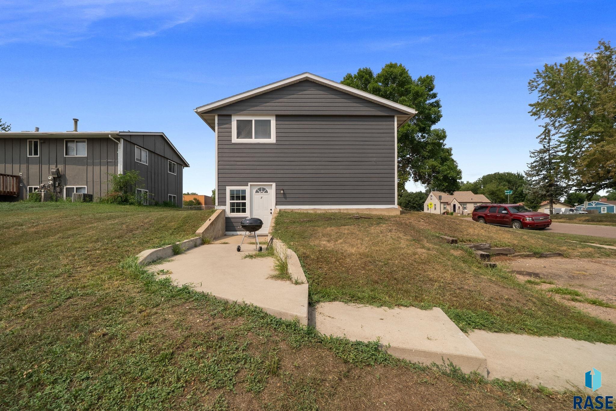 1409 Blauvelt Ave, Sioux Falls