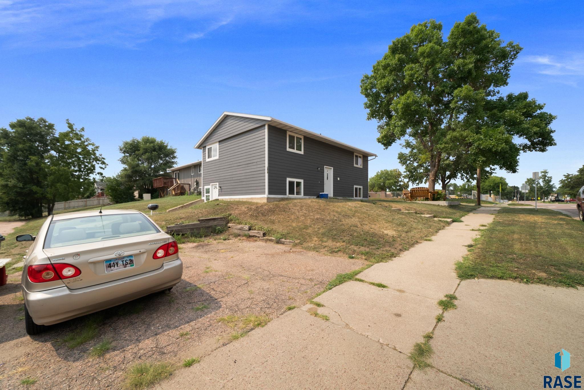 1409 Blauvelt Ave, Sioux Falls