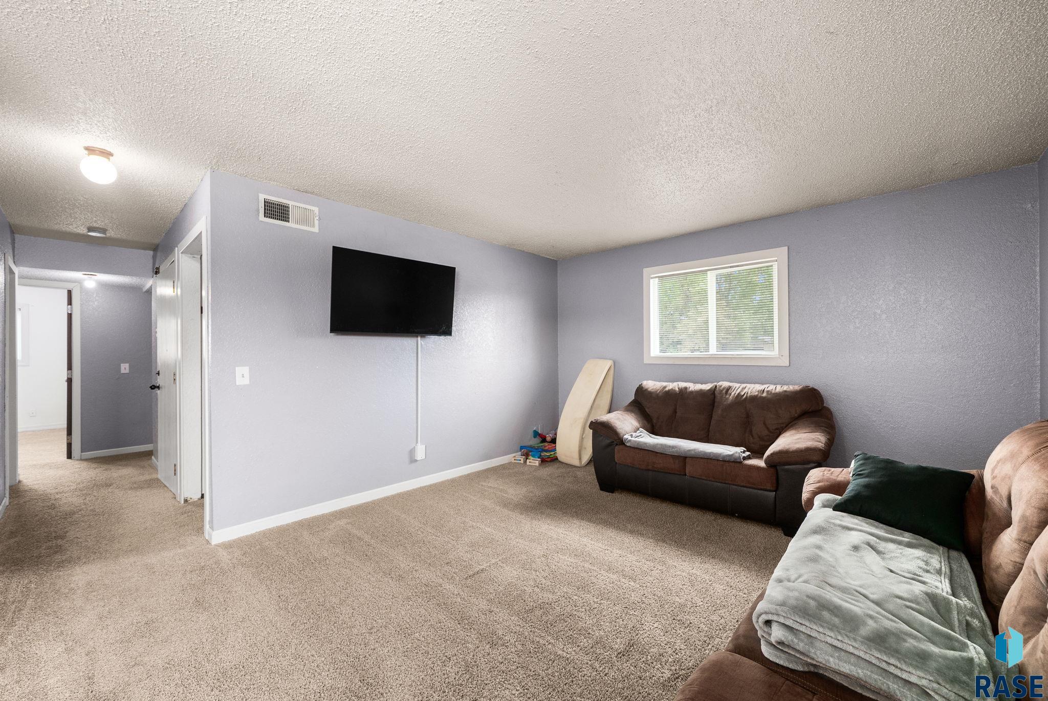 1409 Blauvelt Ave, Sioux Falls