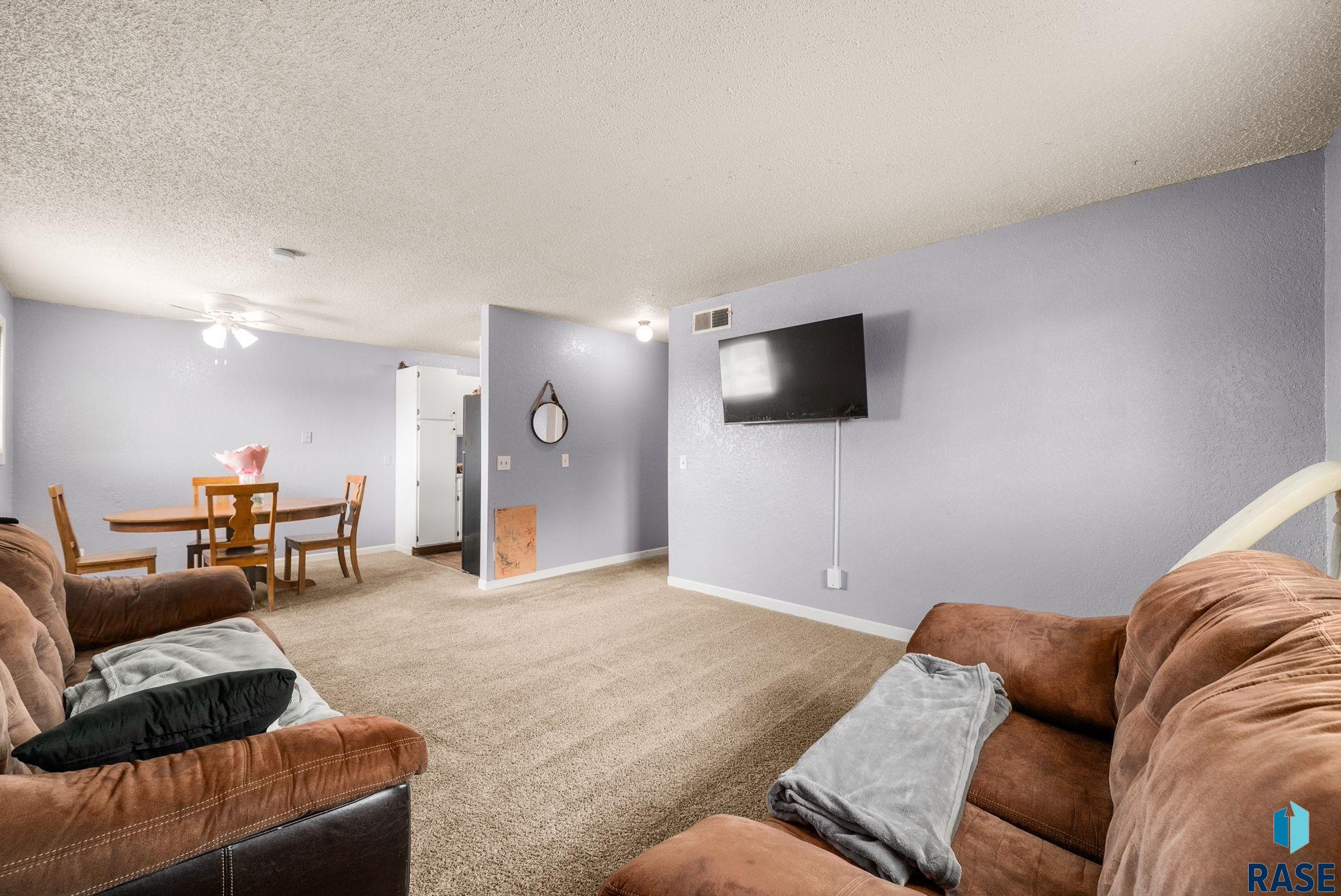 1409 Blauvelt Ave, Sioux Falls
