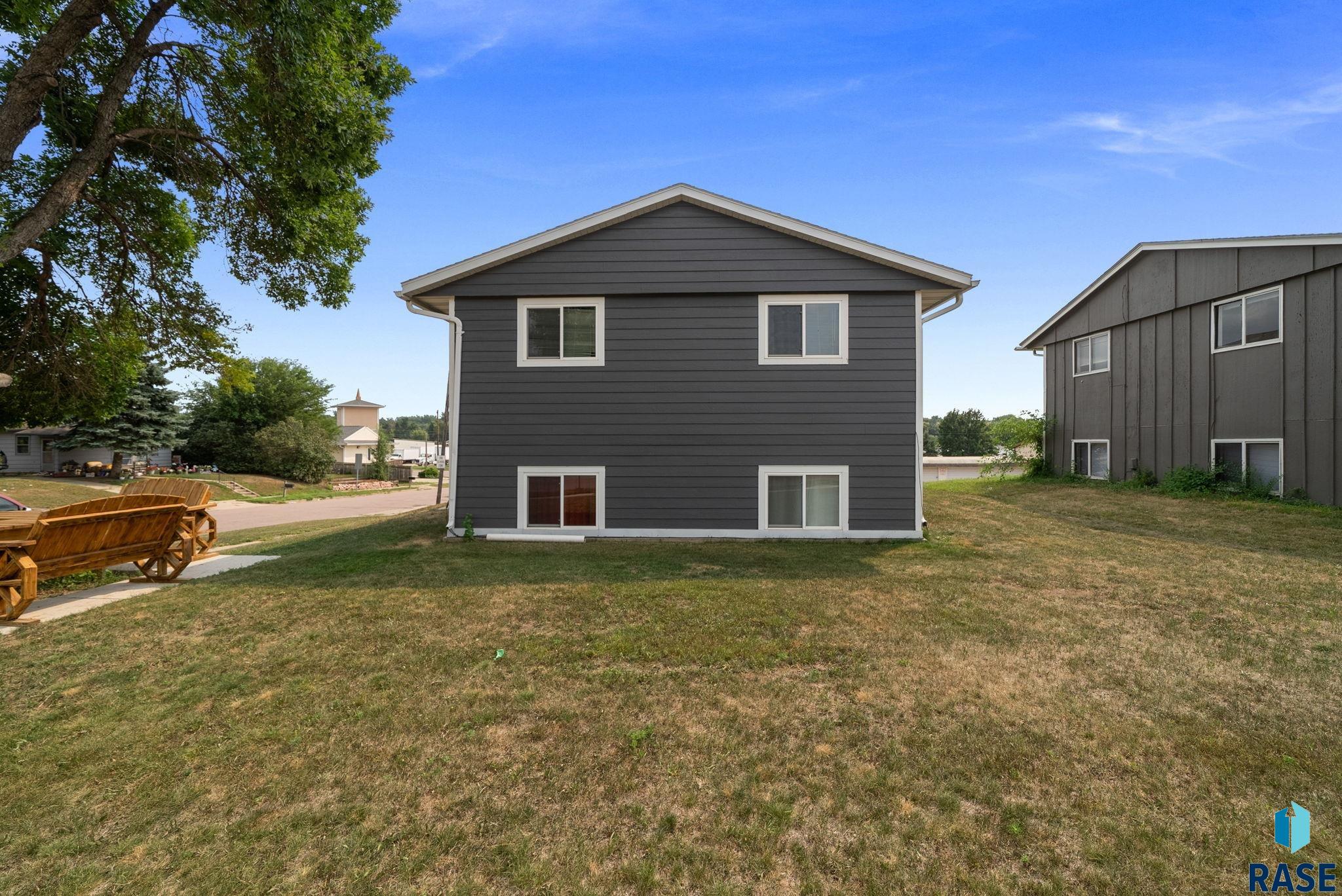 1409 Blauvelt Ave, Sioux Falls