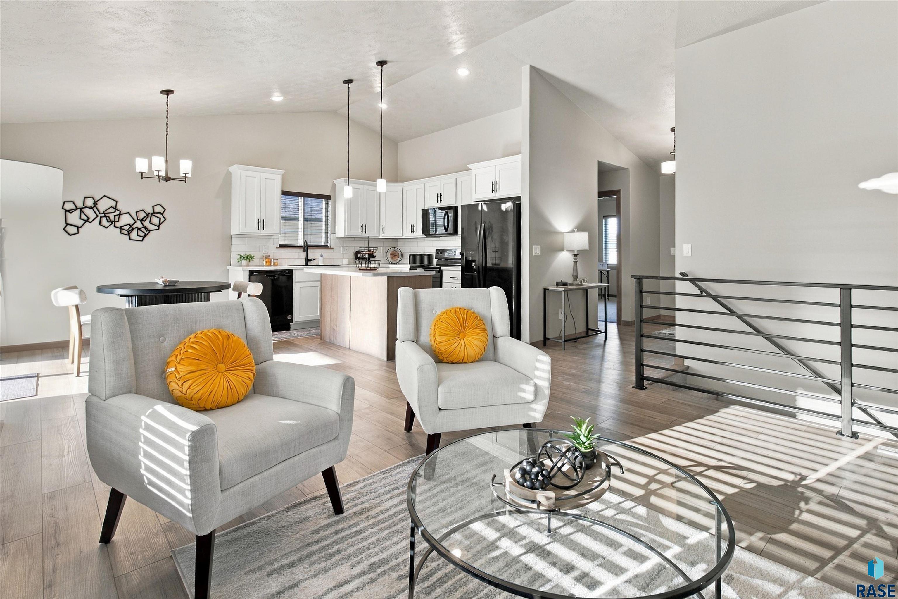 1900 Concord Dr, Sioux Falls