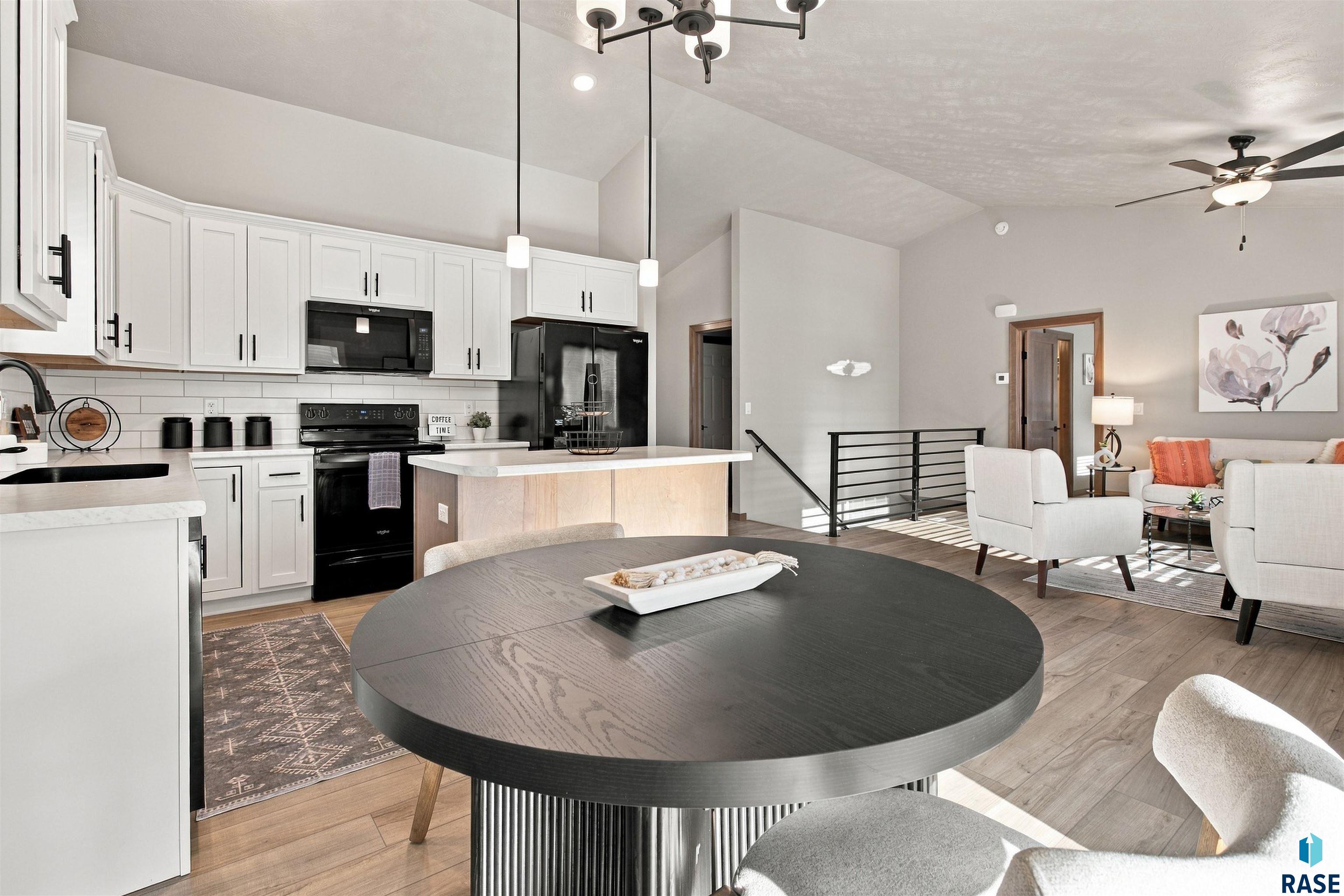 1900 Concord Dr, Sioux Falls