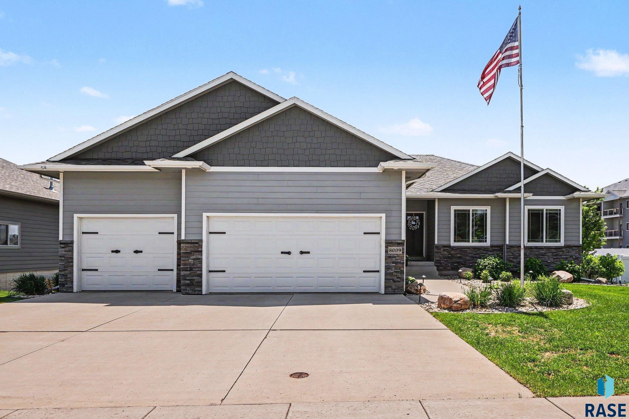 8009 W Yale St, Sioux Falls