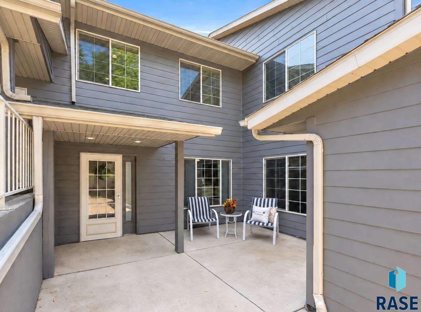 2303 Beacon Pl, Sioux Falls
