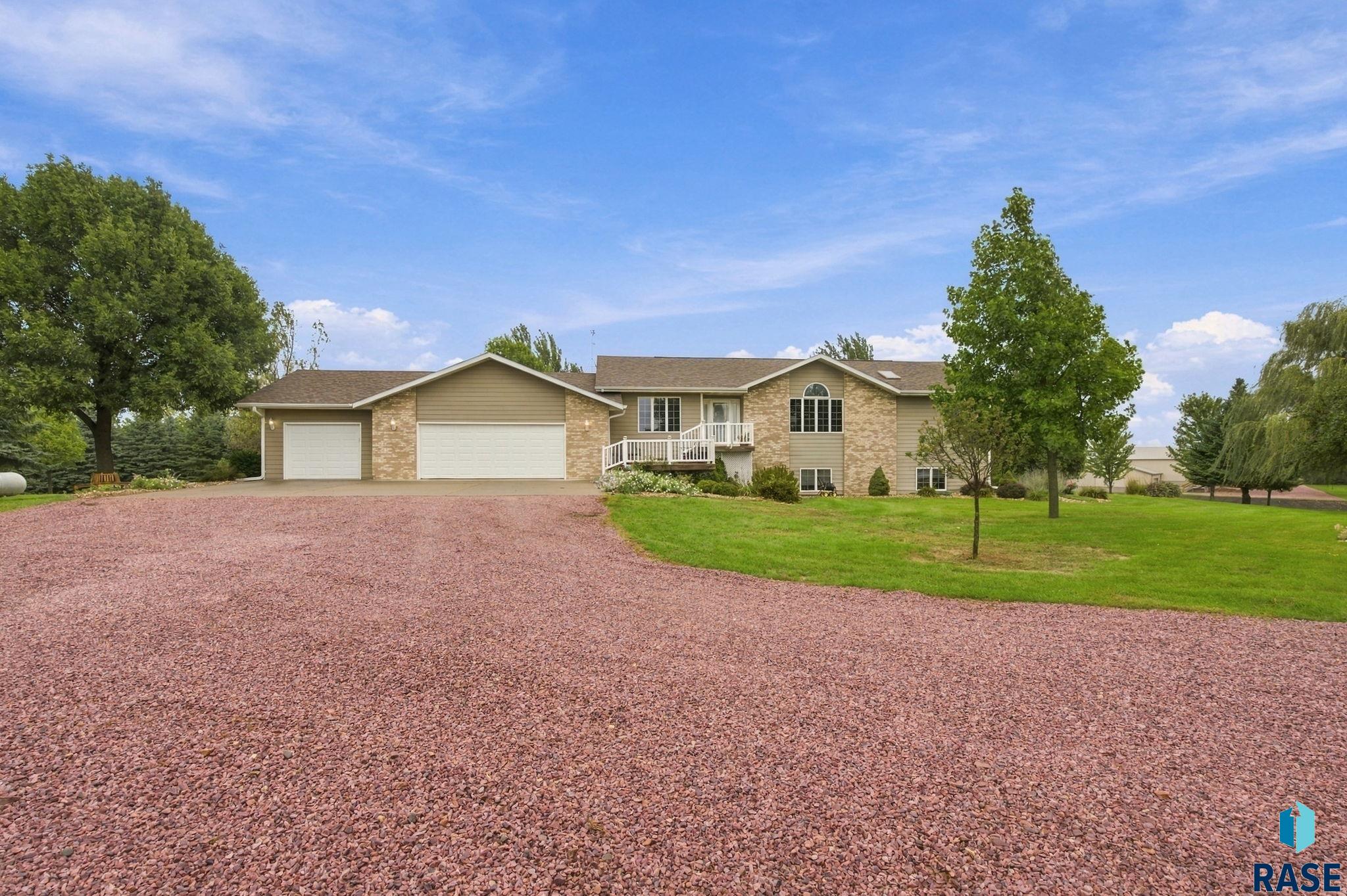 47880 251st St, Garretson
