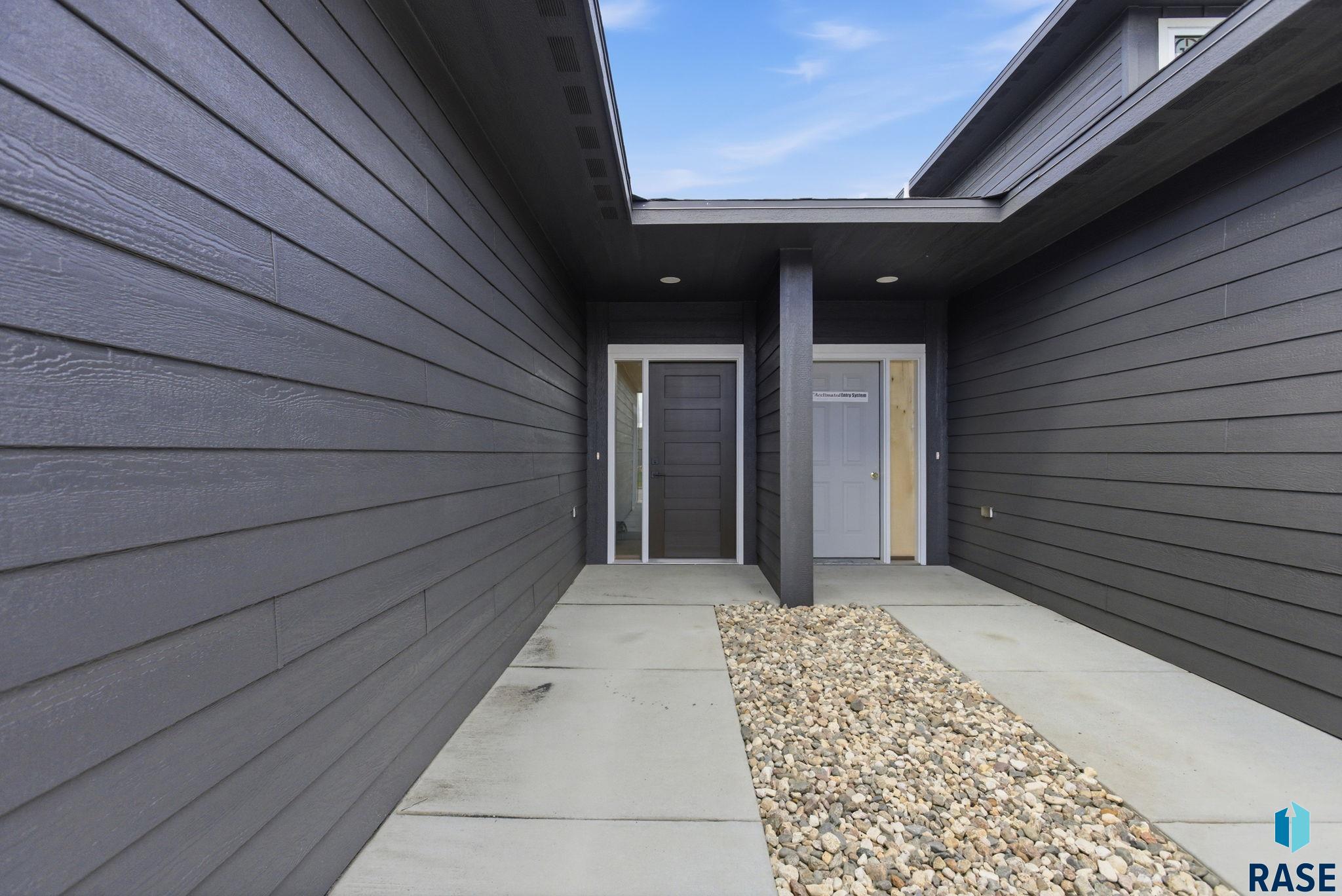 220 Ivy Rd, Tea