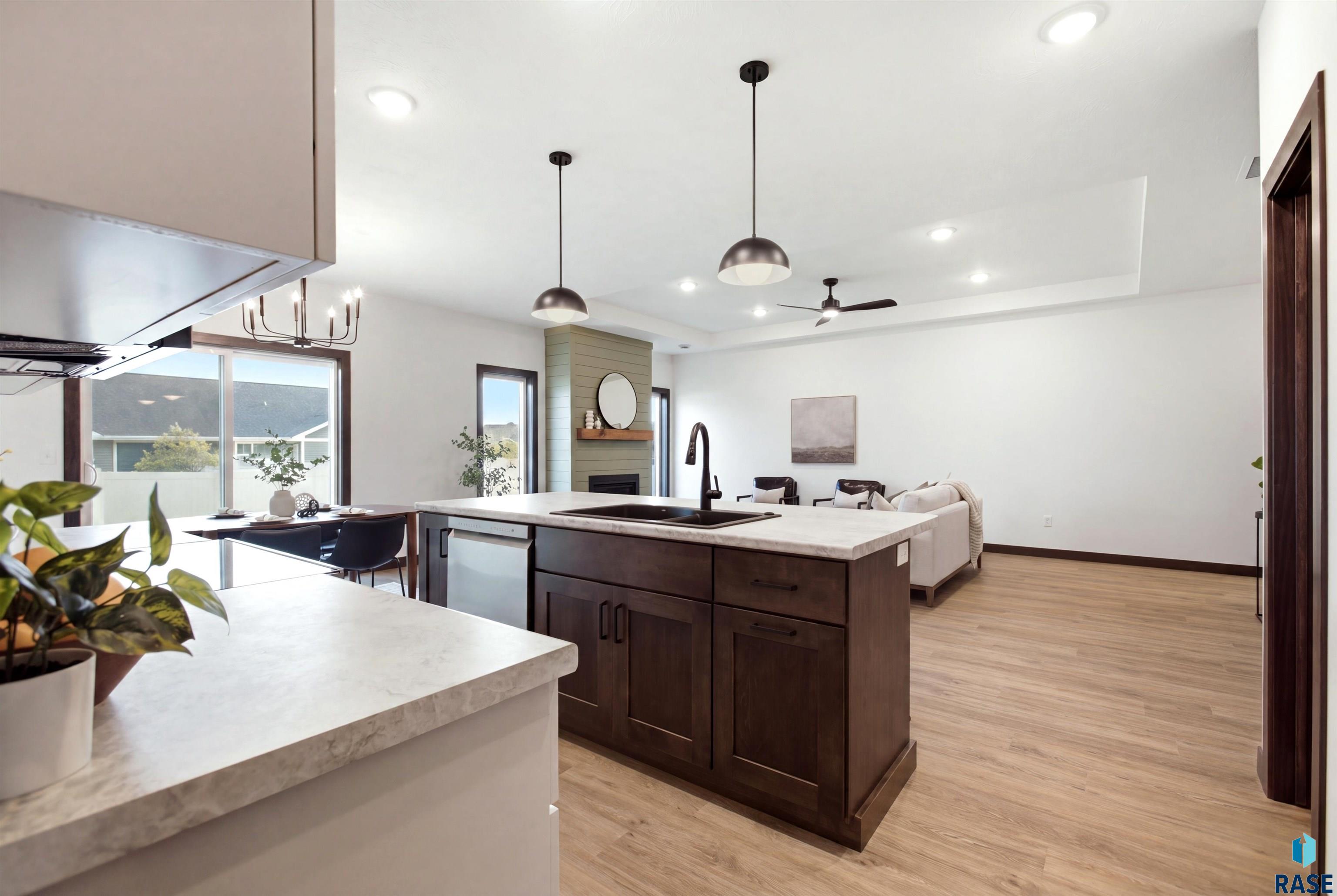 220 Ivy Rd, Tea