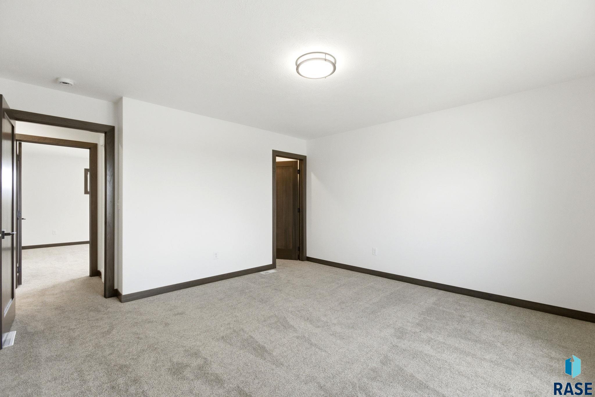 220 Ivy Rd, Tea