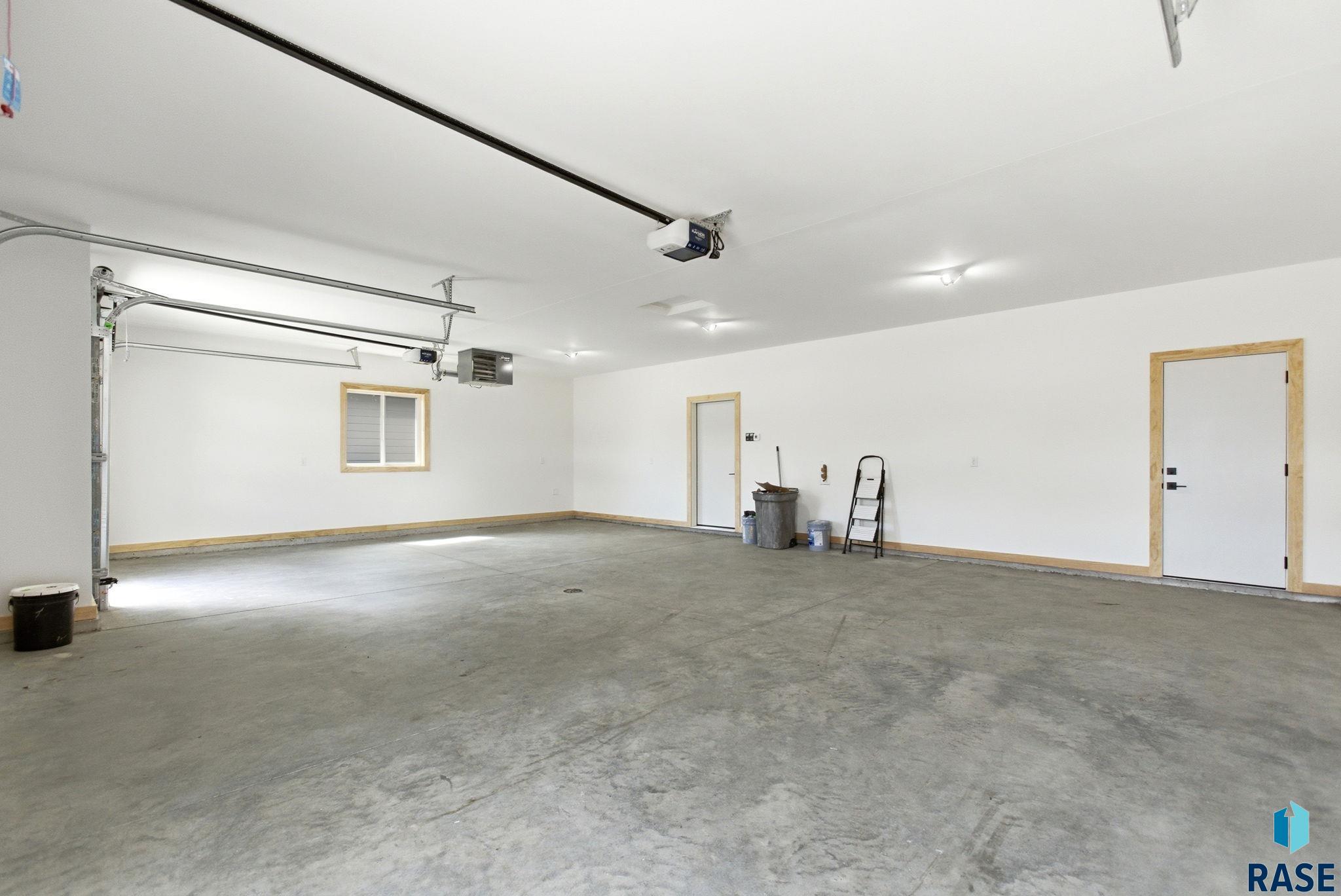 220 Ivy Rd, Tea