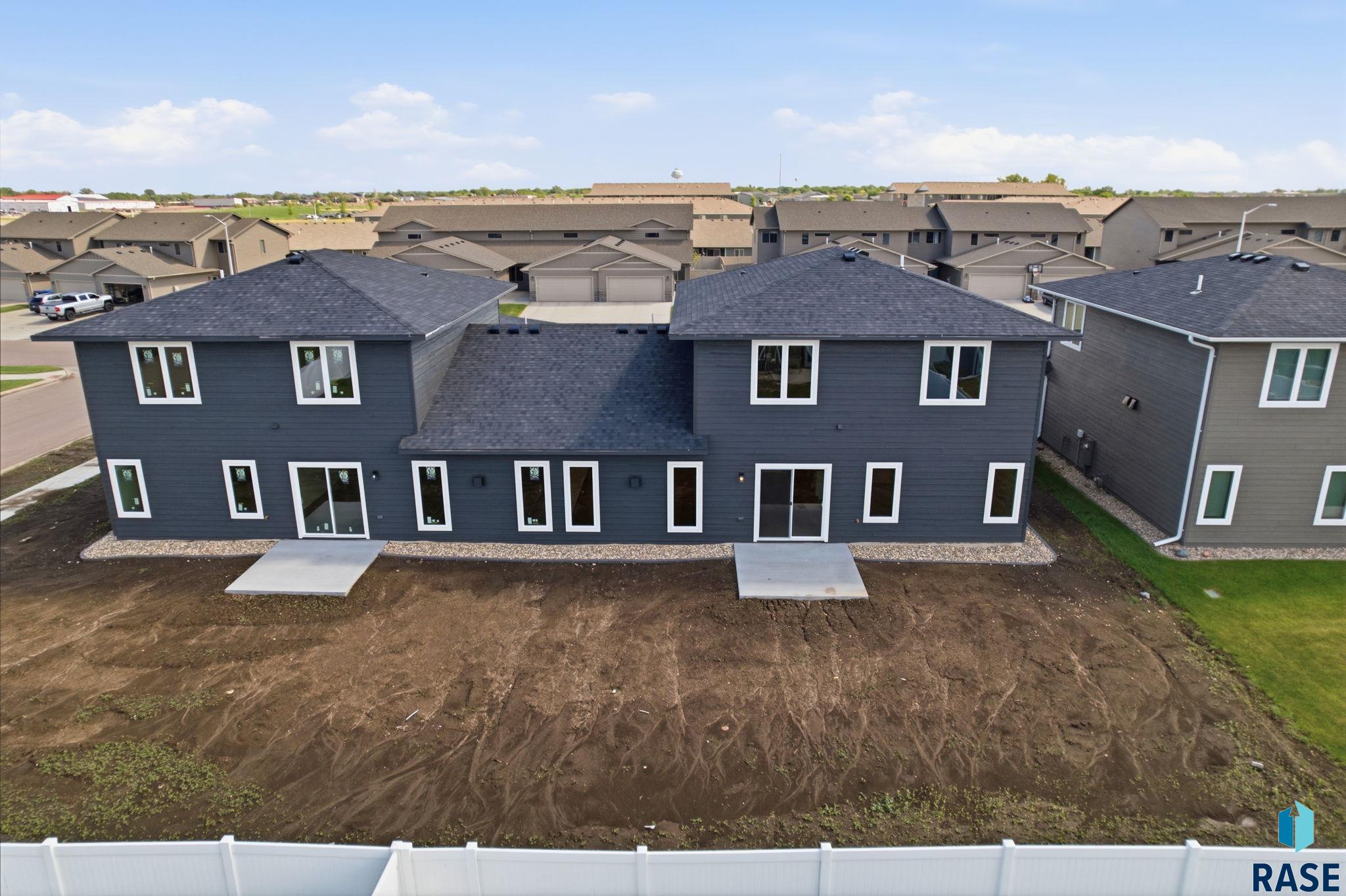 220 Ivy Rd, Tea