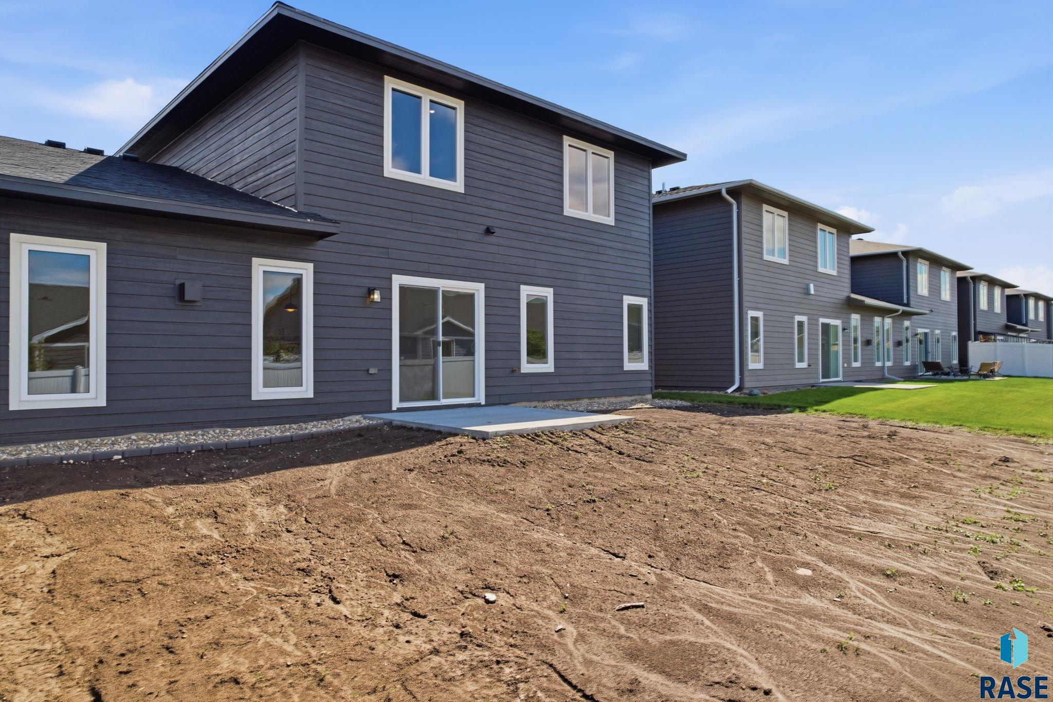 220 Ivy Rd, Tea