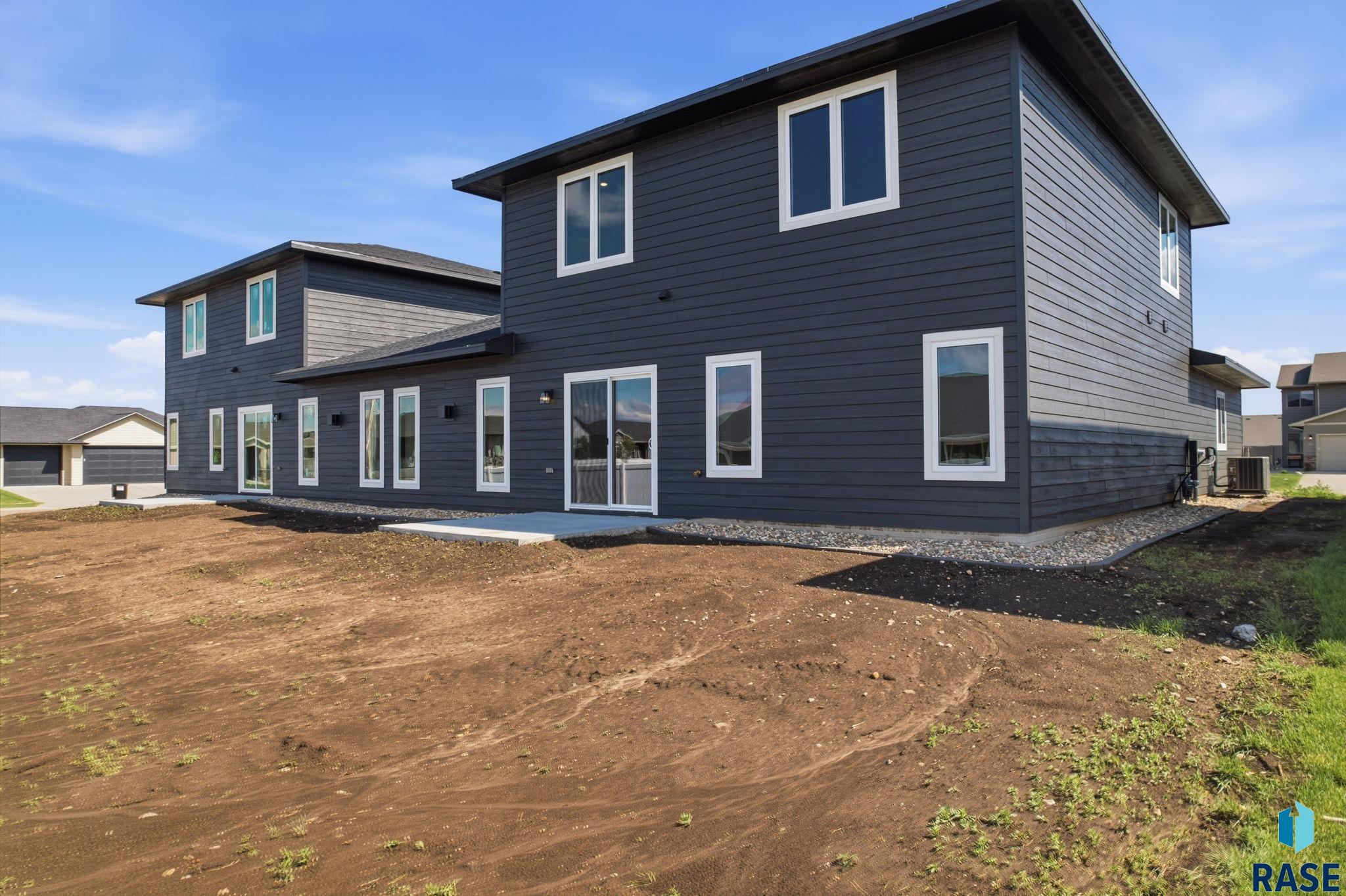 220 Ivy Rd, Tea