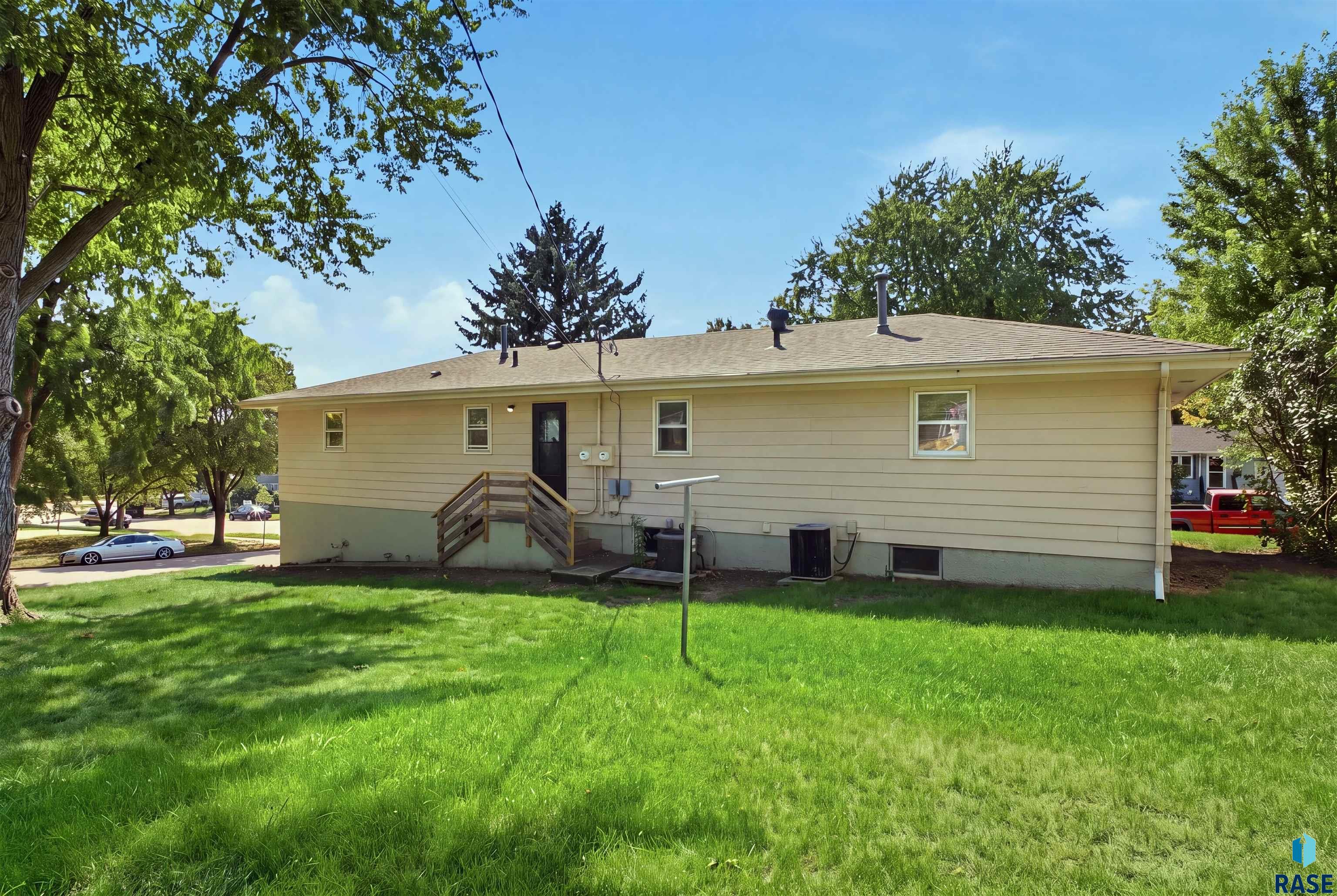 712 Jessica Ave Ave, Sioux Falls