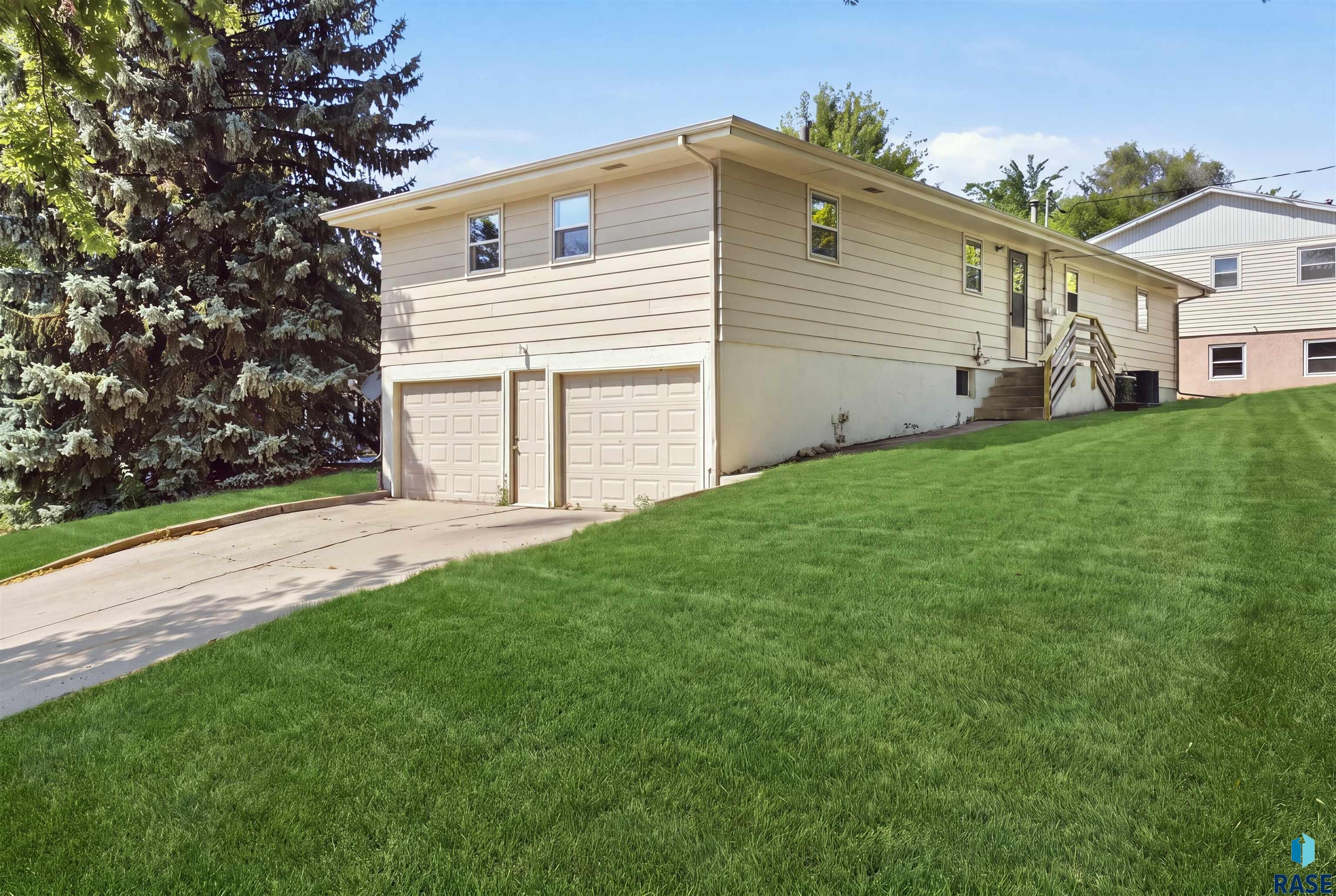 712 Jessica Ave Ave, Sioux Falls